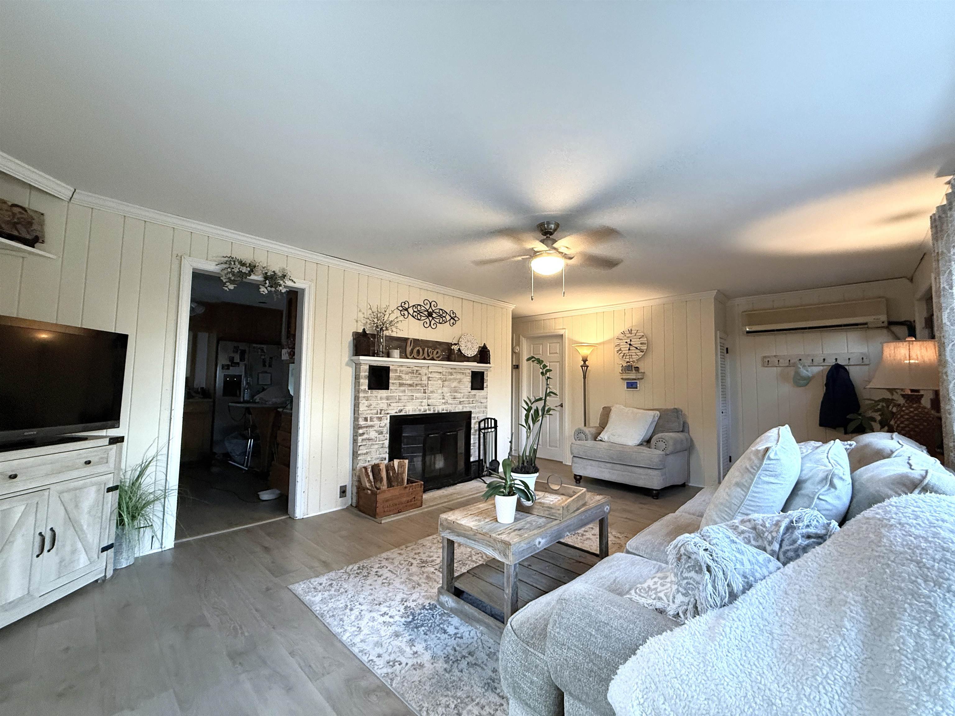 605 Shore Road