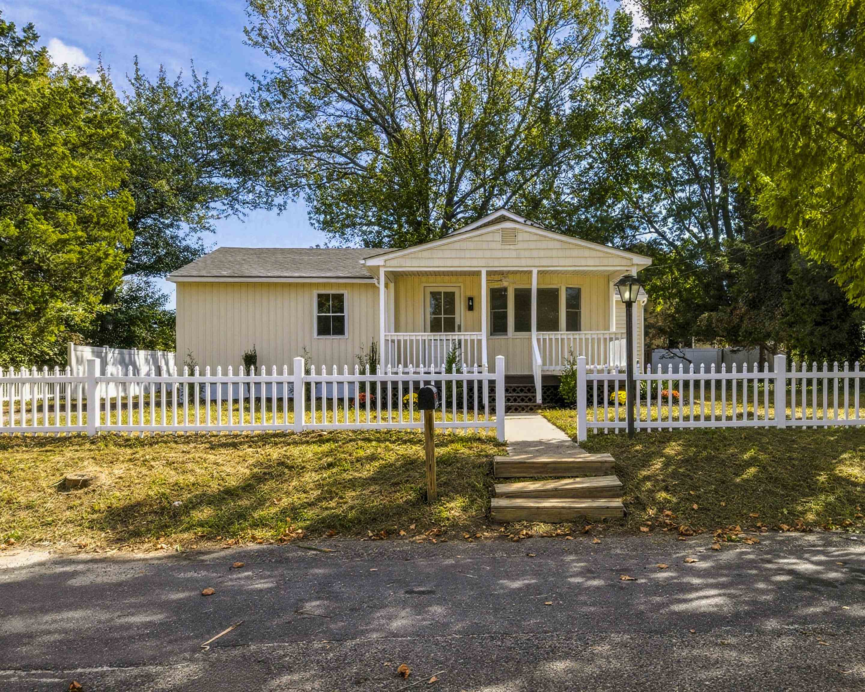 24 N 12 Street - Del Haven