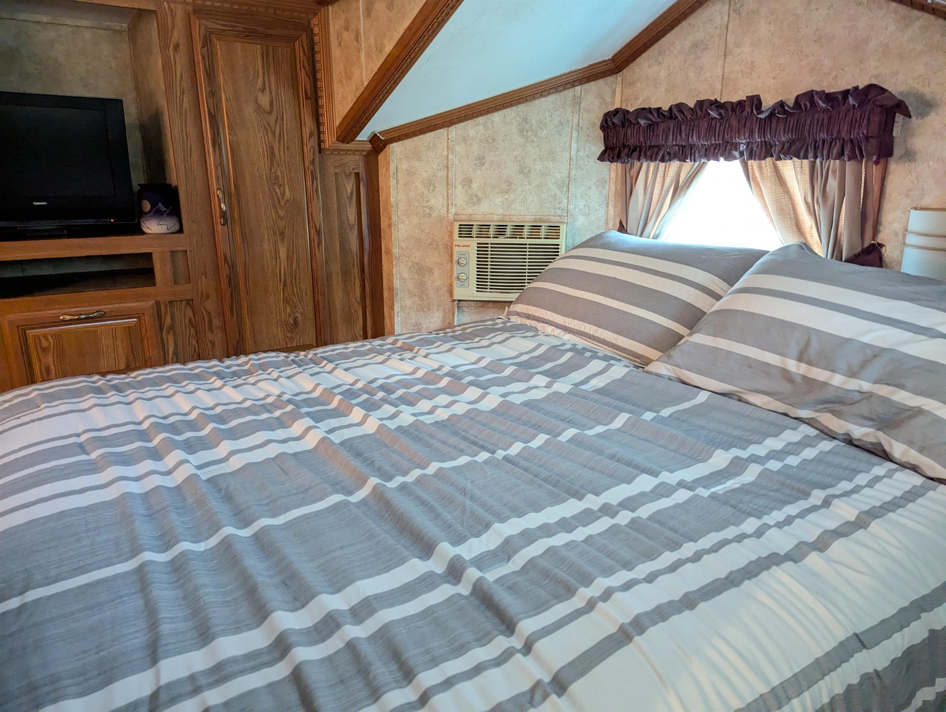 27 Cedar  - Picture 13