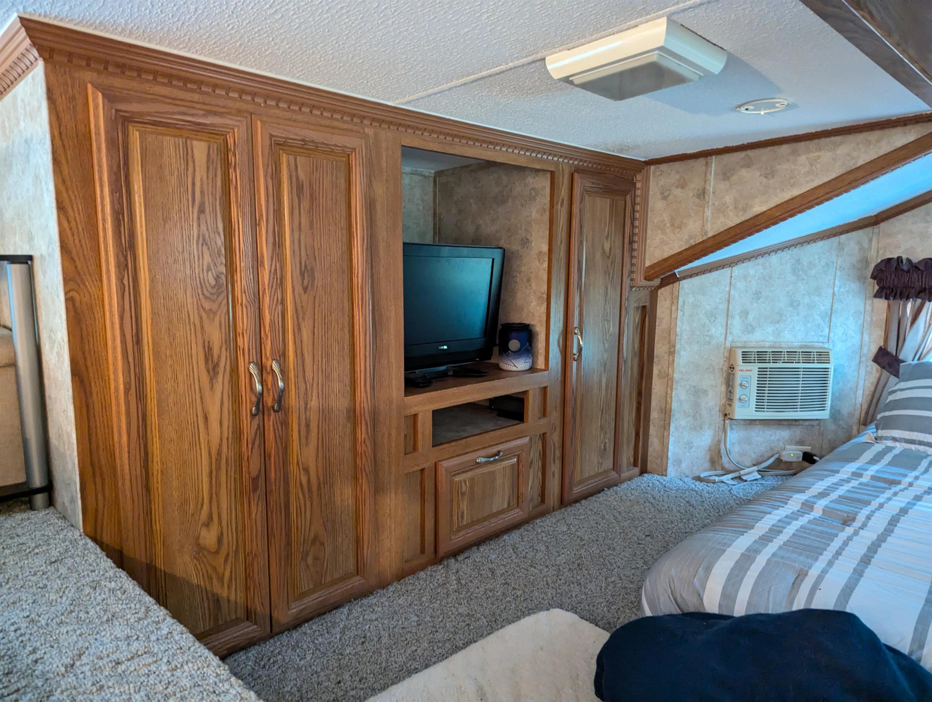 27 Cedar  - Picture 14