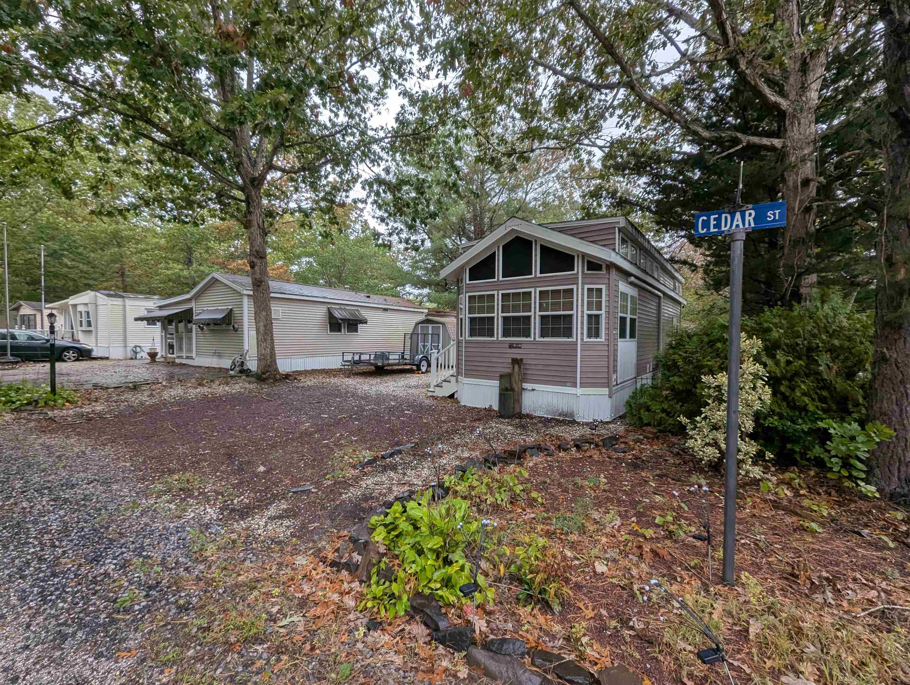 27 Cedar  - Picture 15
