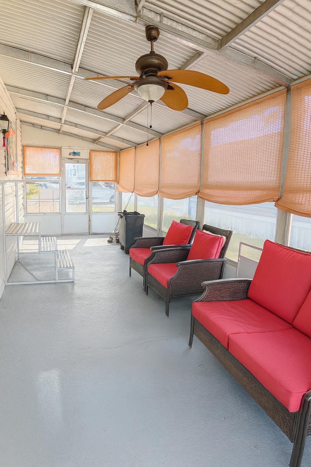 164 Maurice Boulevard Boulevard - Picture 1