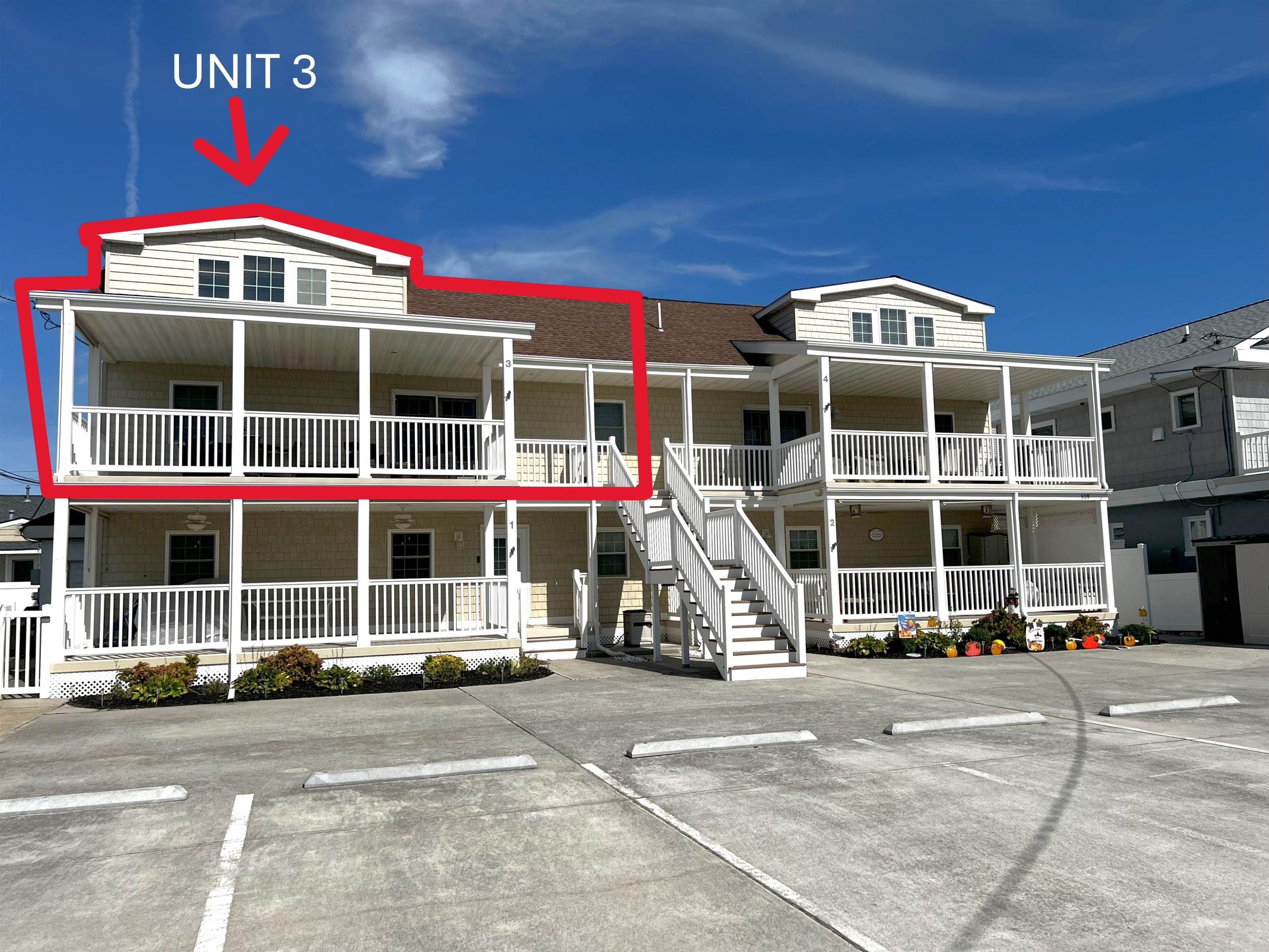 309 E Hollywood Avenue