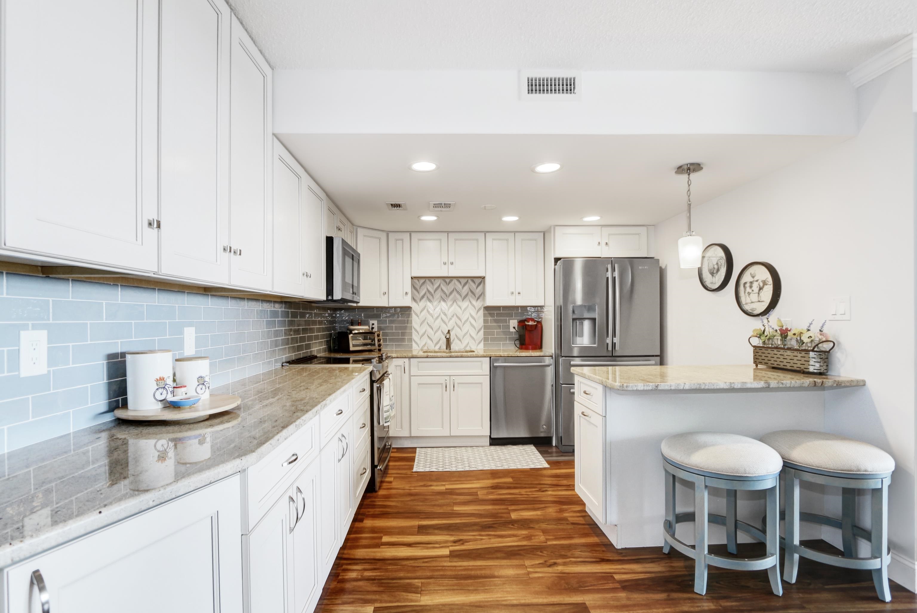 500 Bay Avenue - Picture 11