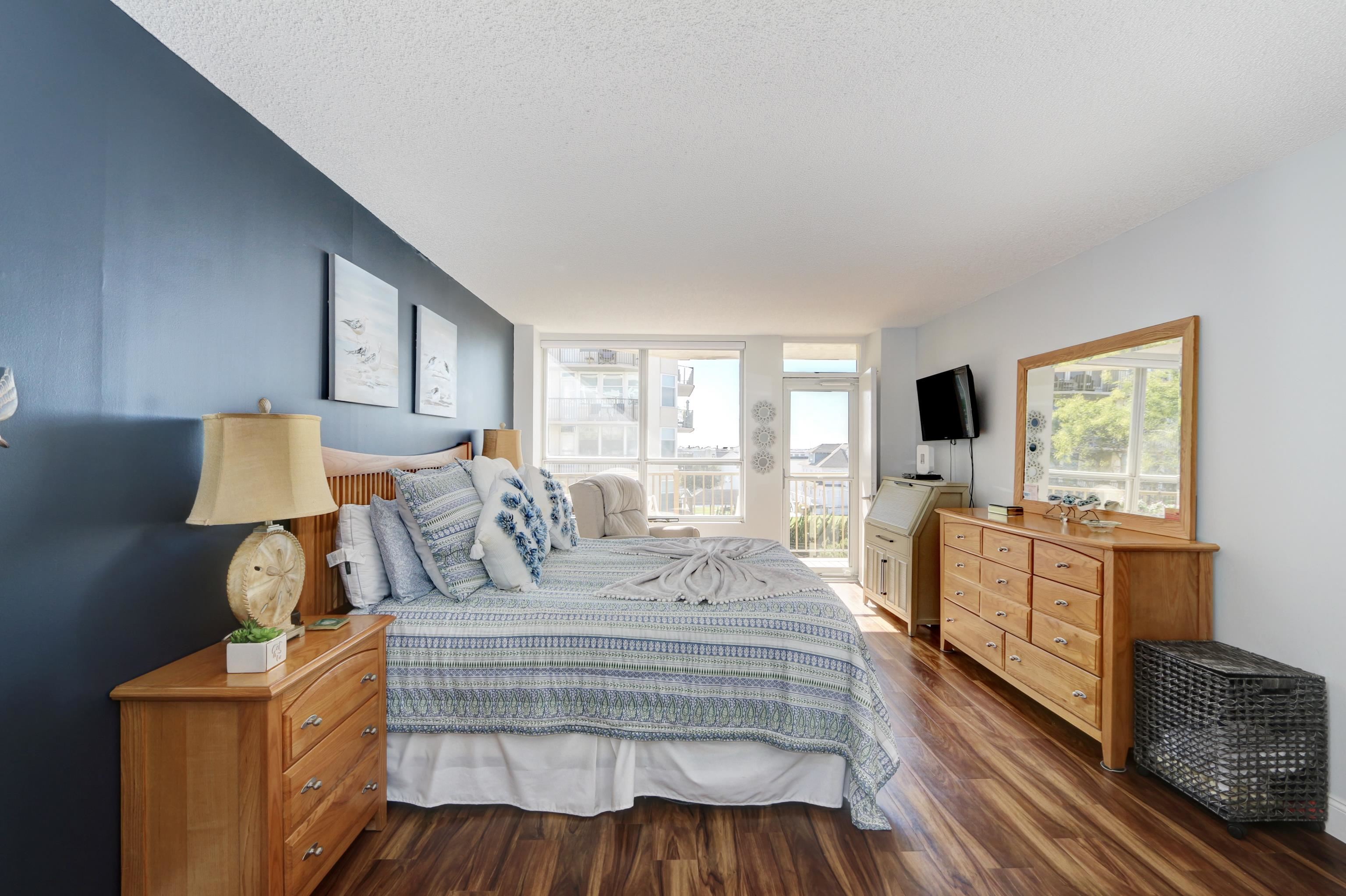 500 Bay Avenue - Picture 15