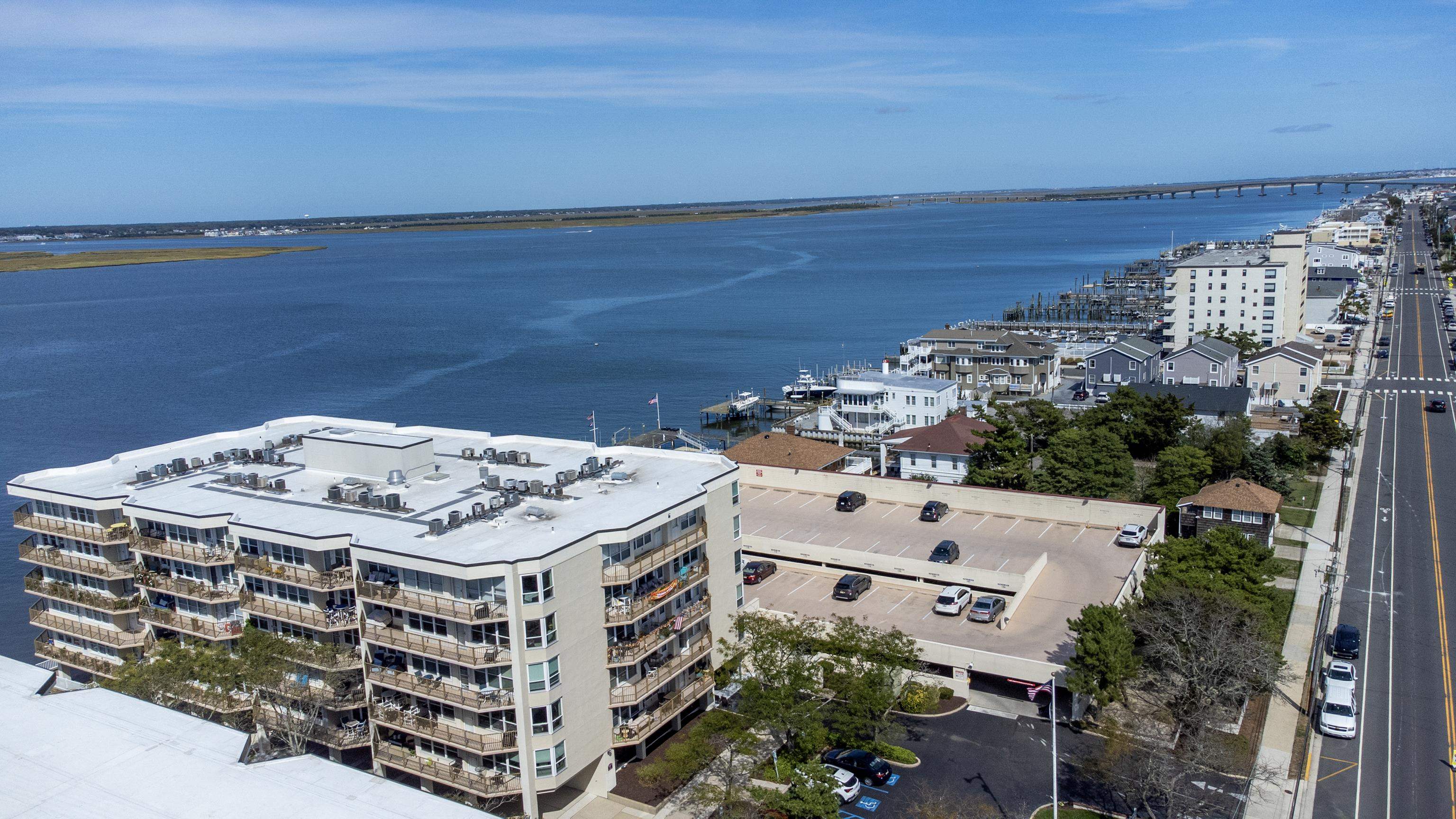 500 Bay Avenue - Picture 38