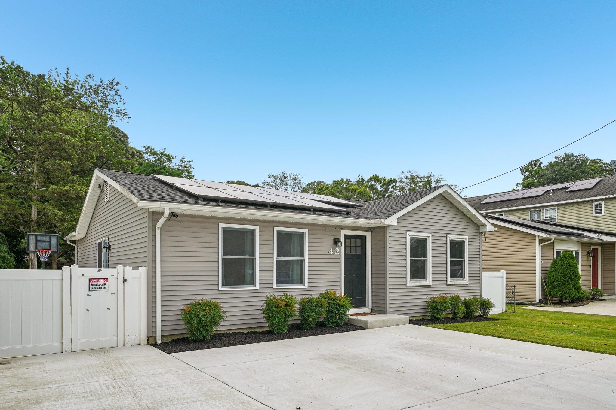 42 Franklin Avenue - Villas