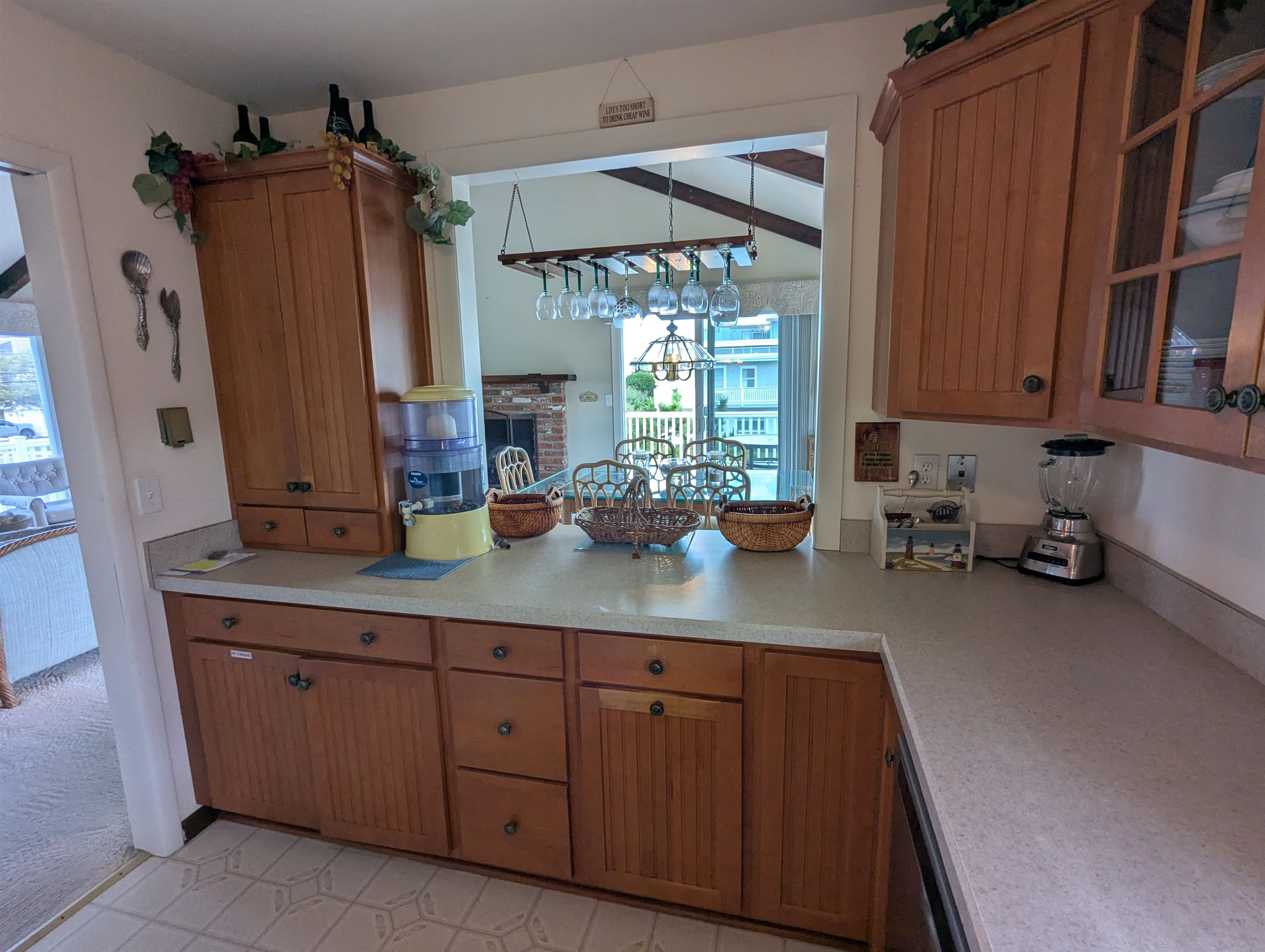 https://cdnparap40.paragonrels.com/ParagonImages/Property/P4/CAPEMAY/253103/4/0/0/5840516d7253afebad93bd2ad7bbbad0/1/5ae5054aef2f78dd467dee49ca21a972/253103-390879a1-860d-4a11-a072-de8b3c17b723.JPG