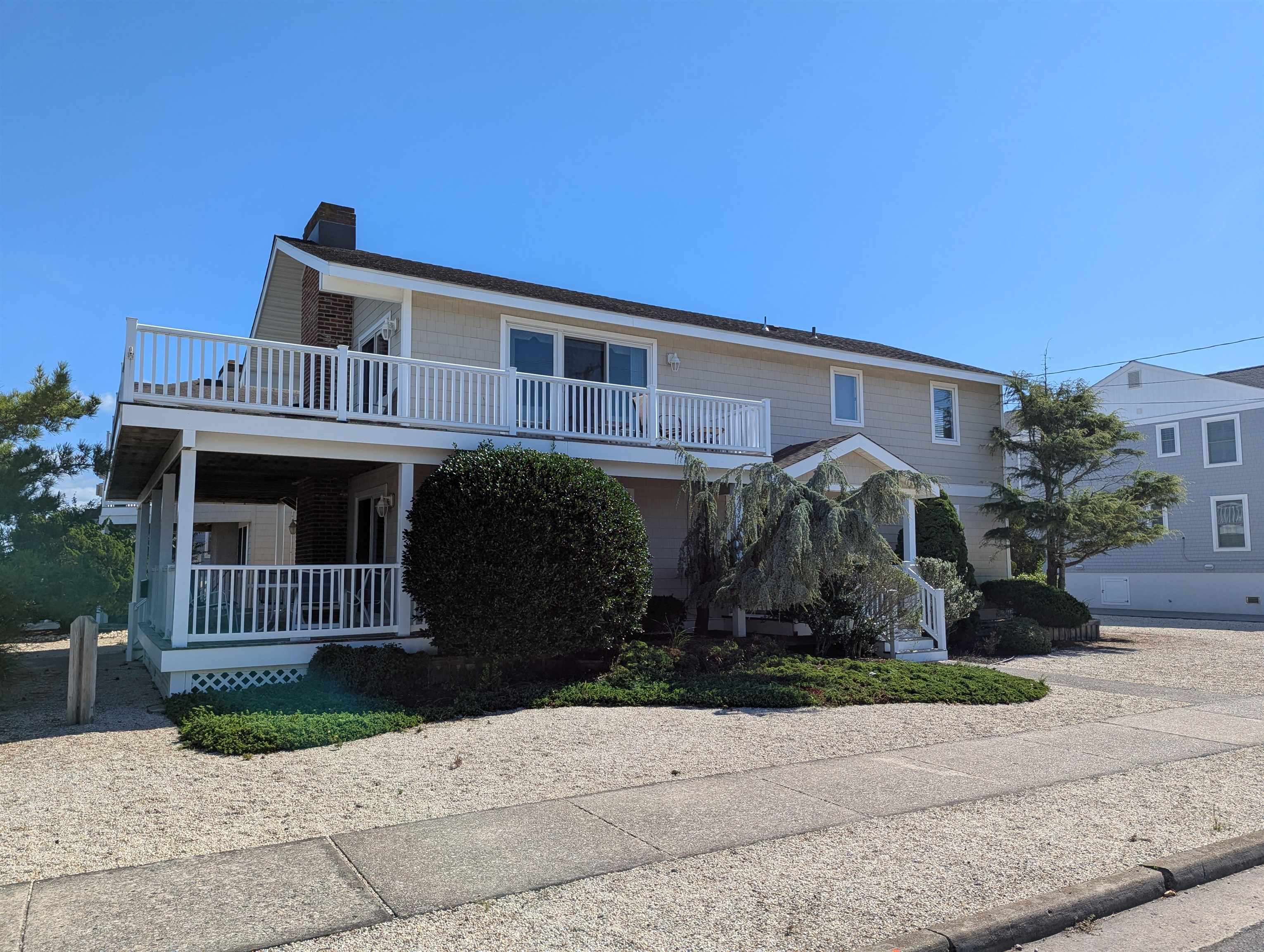 https://cdnparap40.paragonrels.com/ParagonImages/Property/P4/CAPEMAY/253103/8/0/0/efb1c808ab71861d296c7e0c02d43330/1/5ae5054aef2f78dd467dee49ca21a972/253103-df4d1d93-298b-4a3a-99a3-7e1f91fc6396.JPG