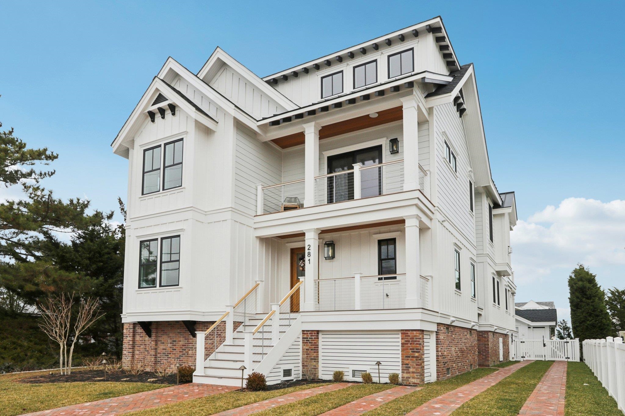  281 7th Street - Avalon