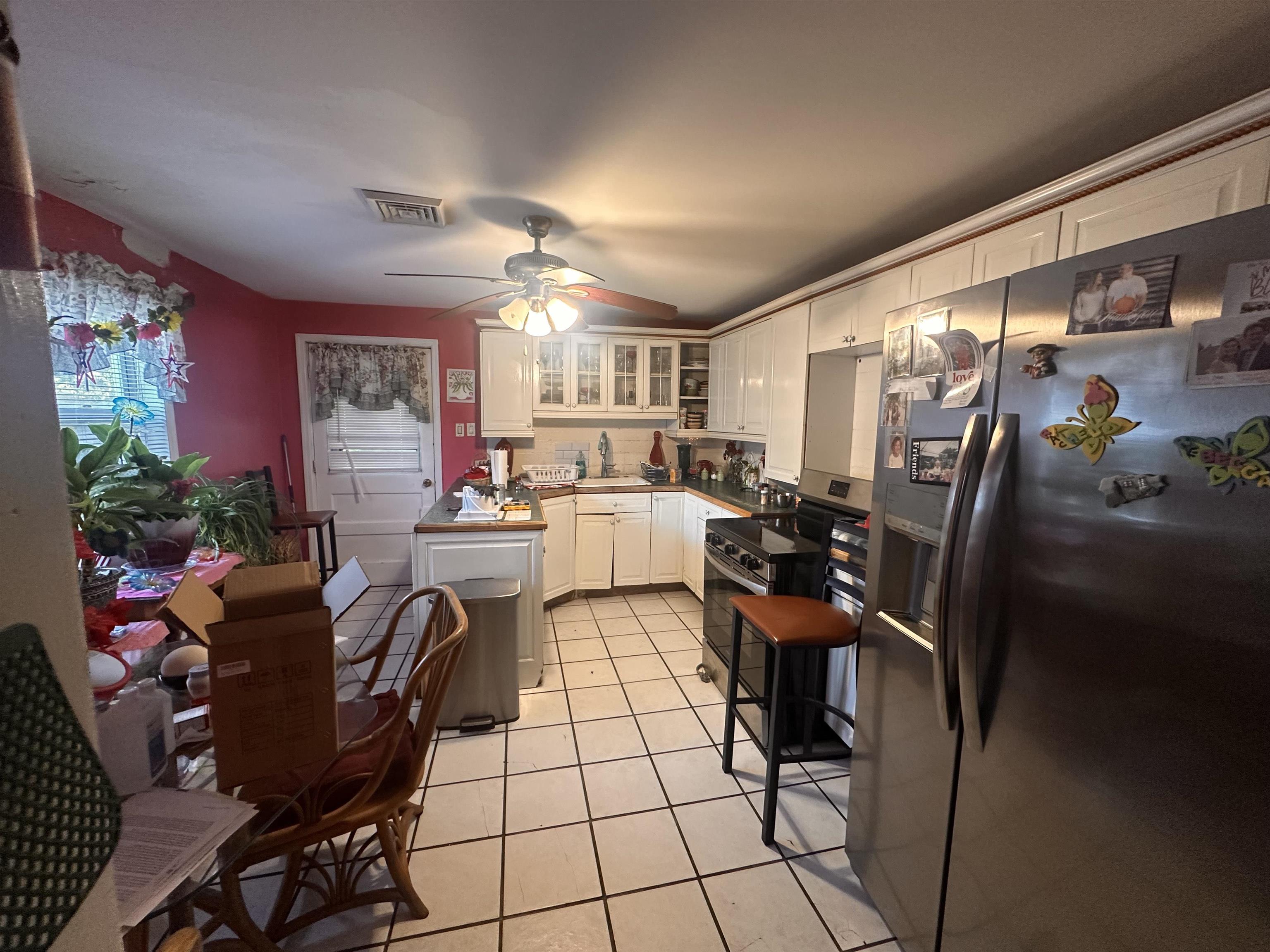 409 Clay Street - Picture 2