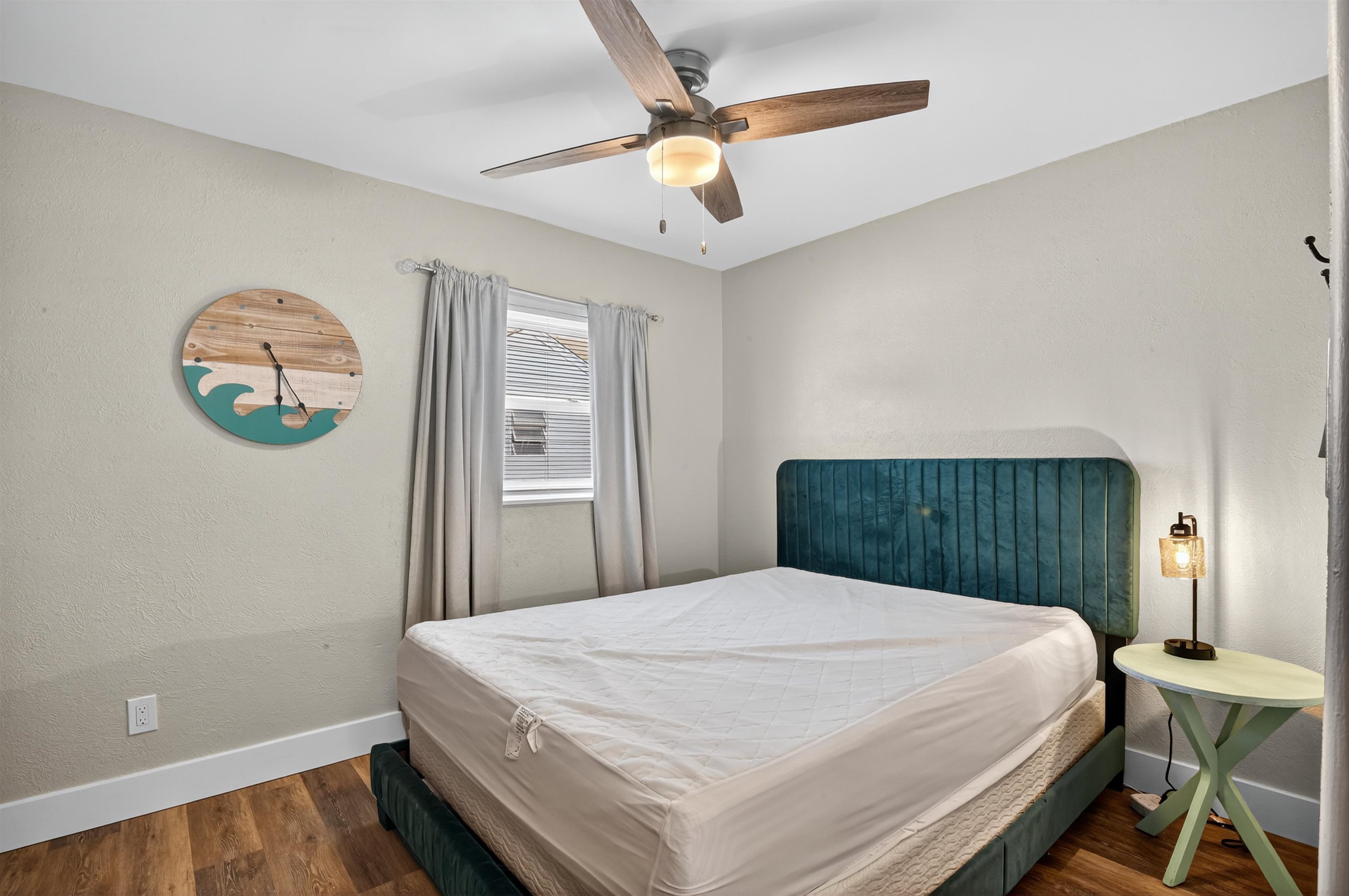 333 E 4th Avenue - Picture 22