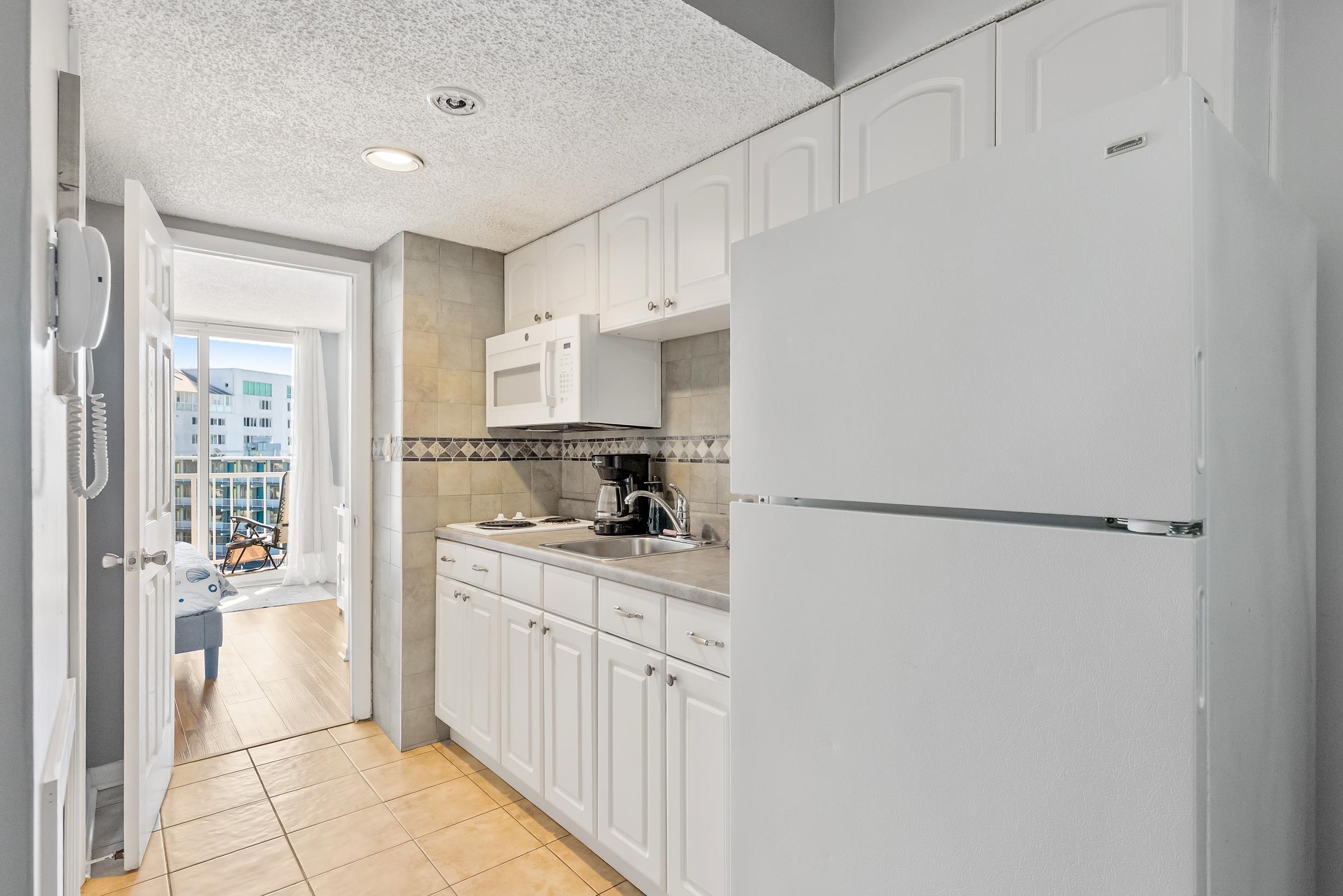 225 E Wildwood Avenue - Picture 12