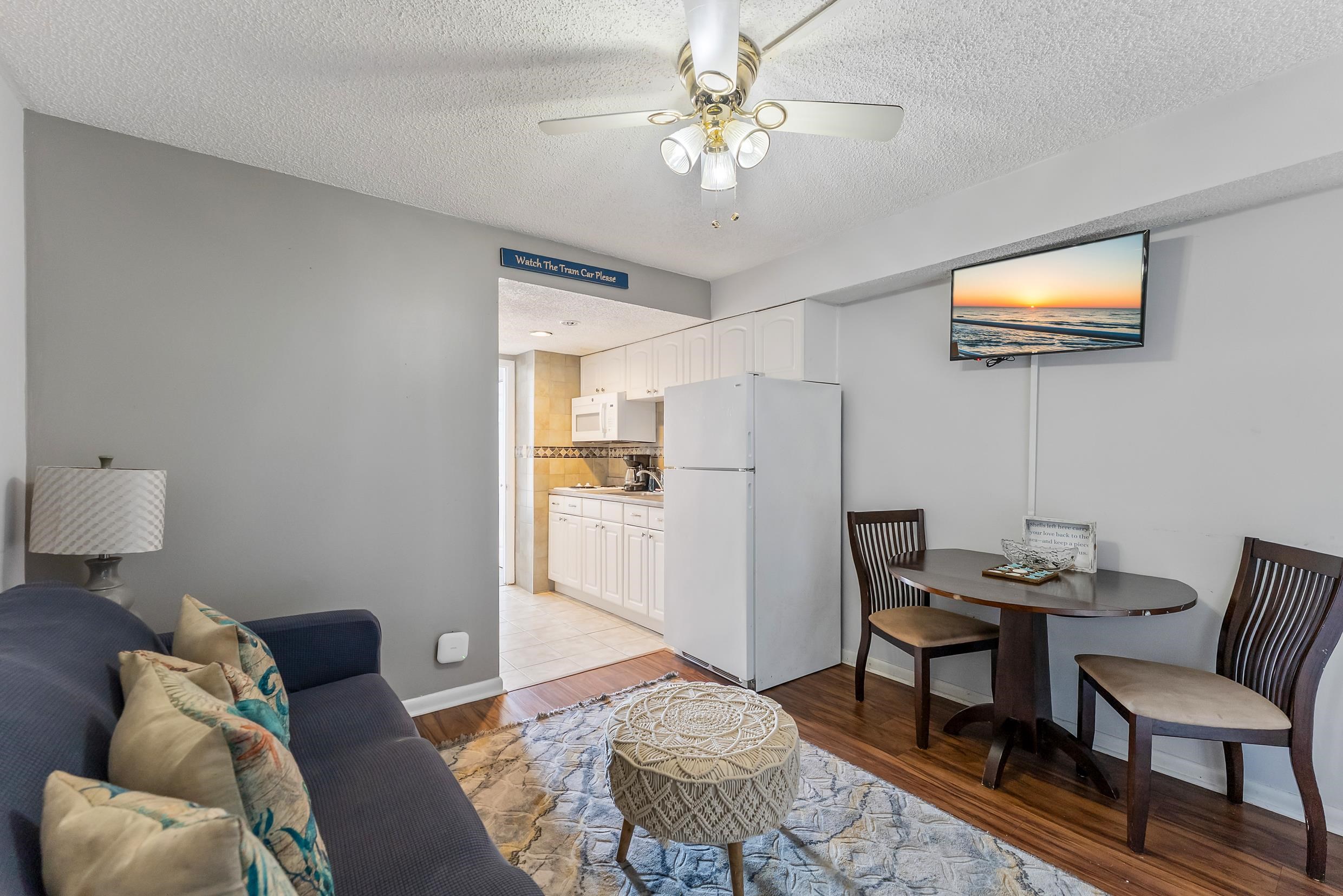 225 E Wildwood Avenue - Picture 8