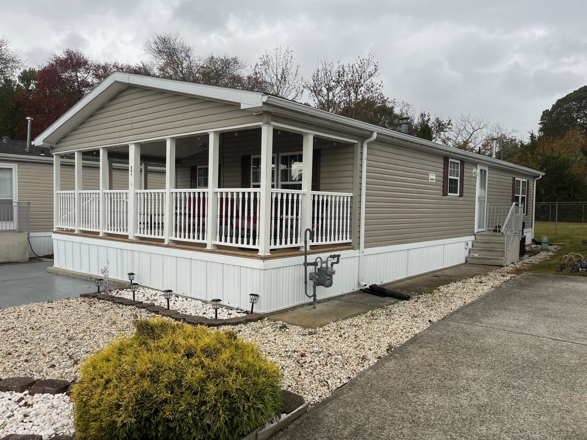 1402 S Route 9 - Picture 2