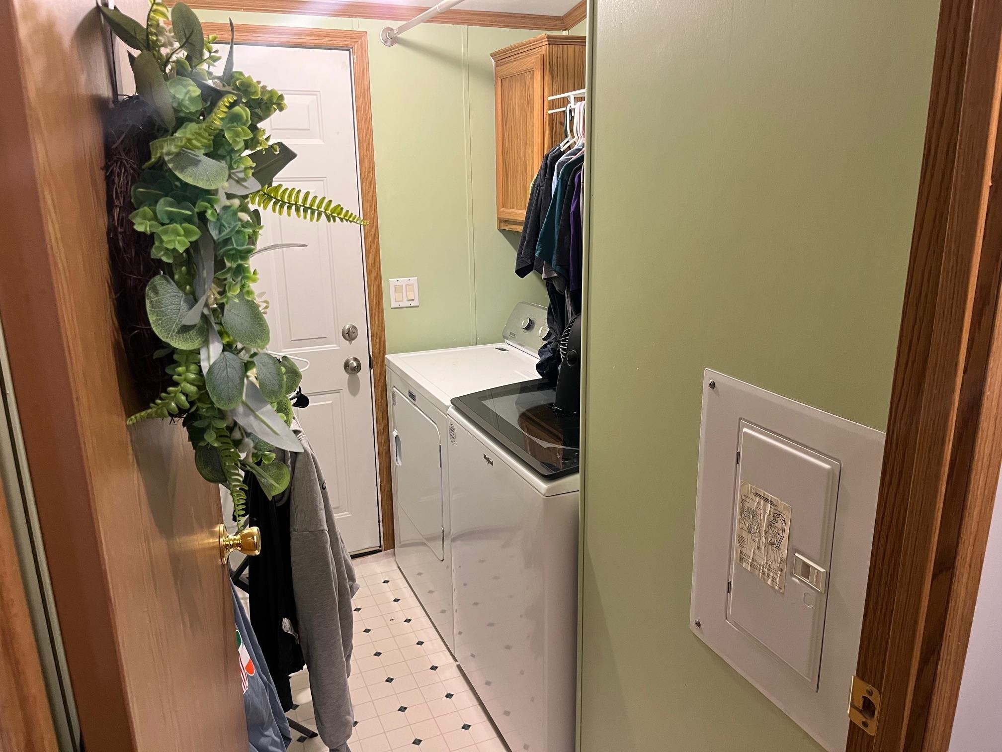 1402 S Route 9 - Picture 9