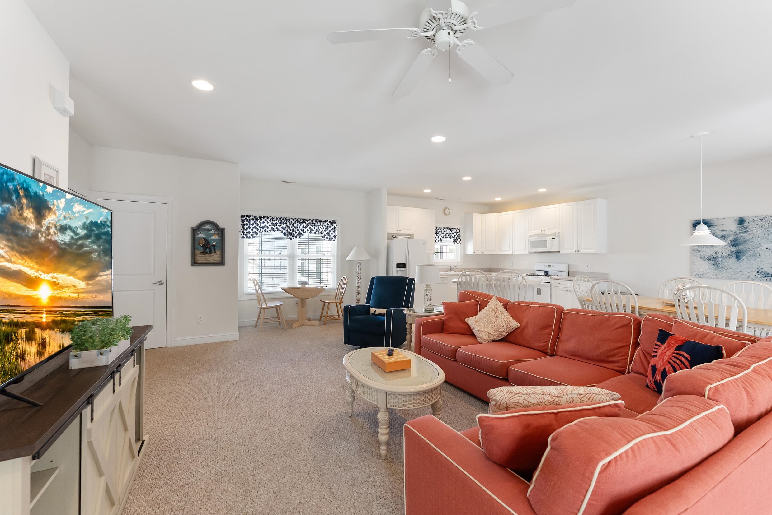 317 E 24th Avenue - Picture 3