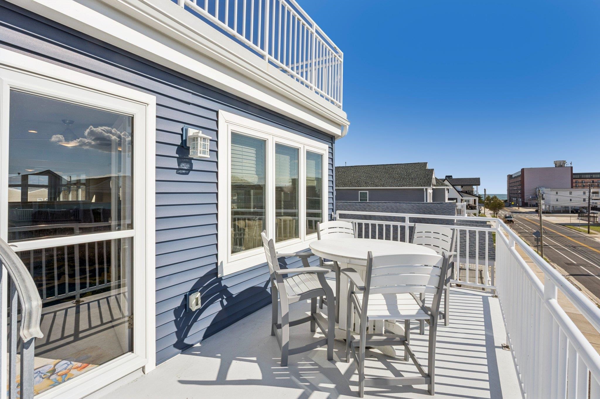 407 E 5th - Picture 38