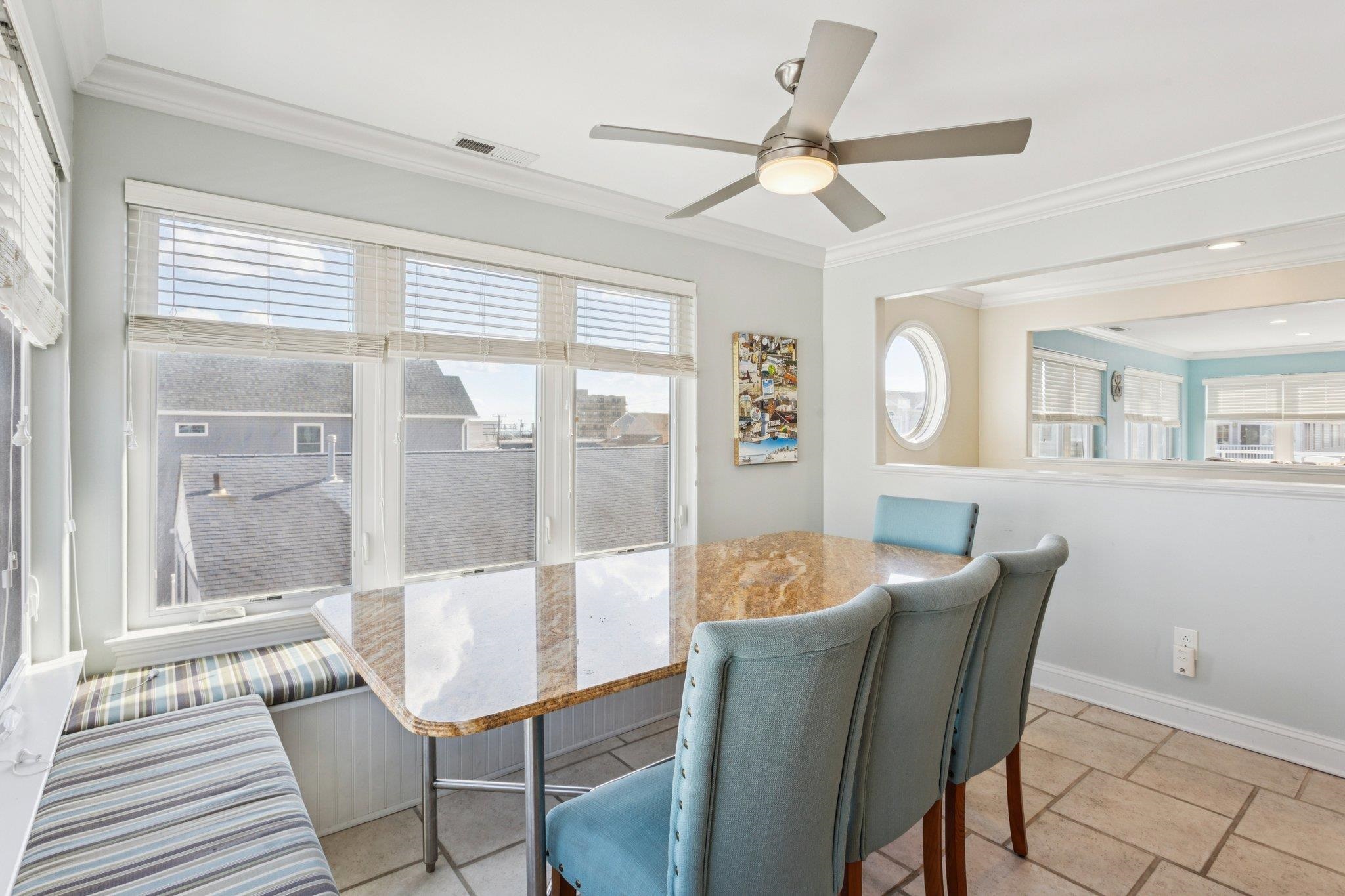 407 E 5th - Picture 9