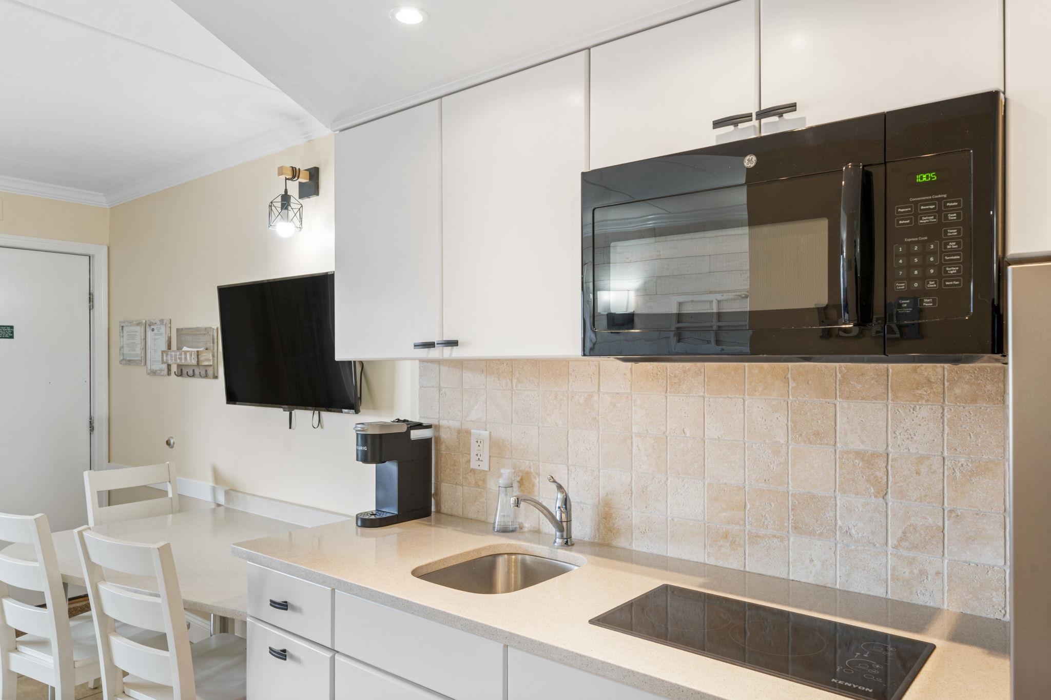 7888 Dune Drive - Picture 9