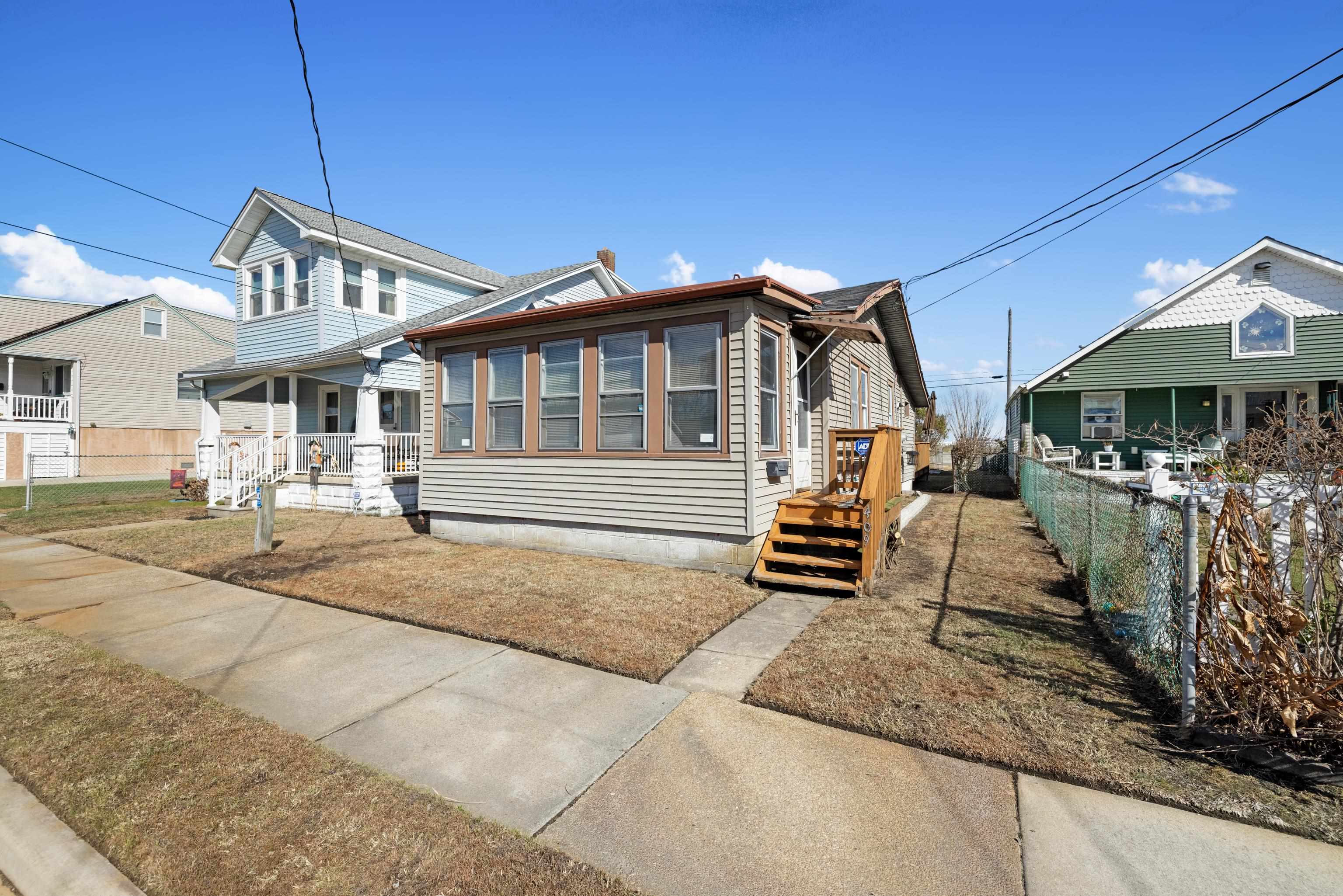  409 W Juniper Avenue - Wildwood