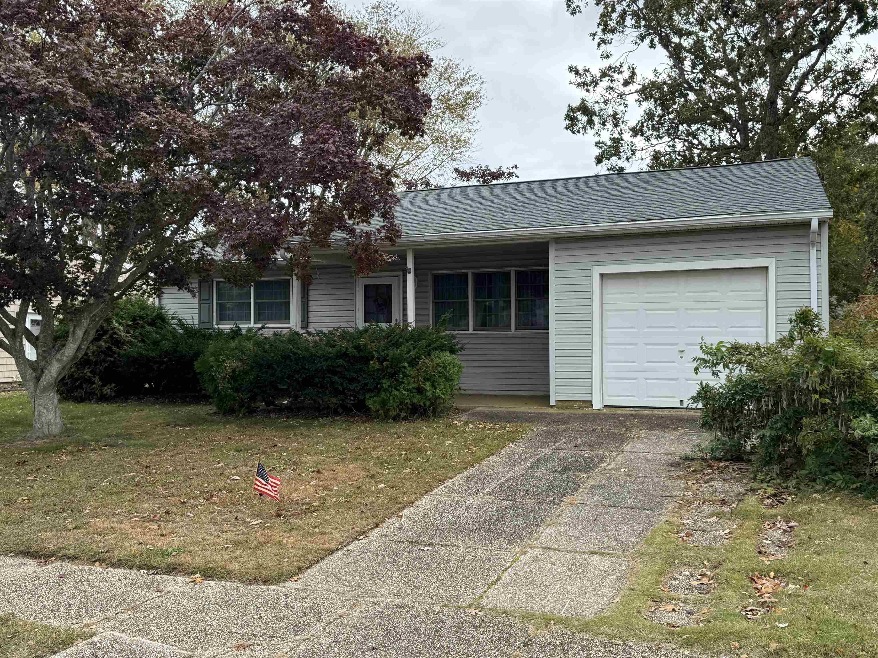 115 Haverford Avenue, North Cape May