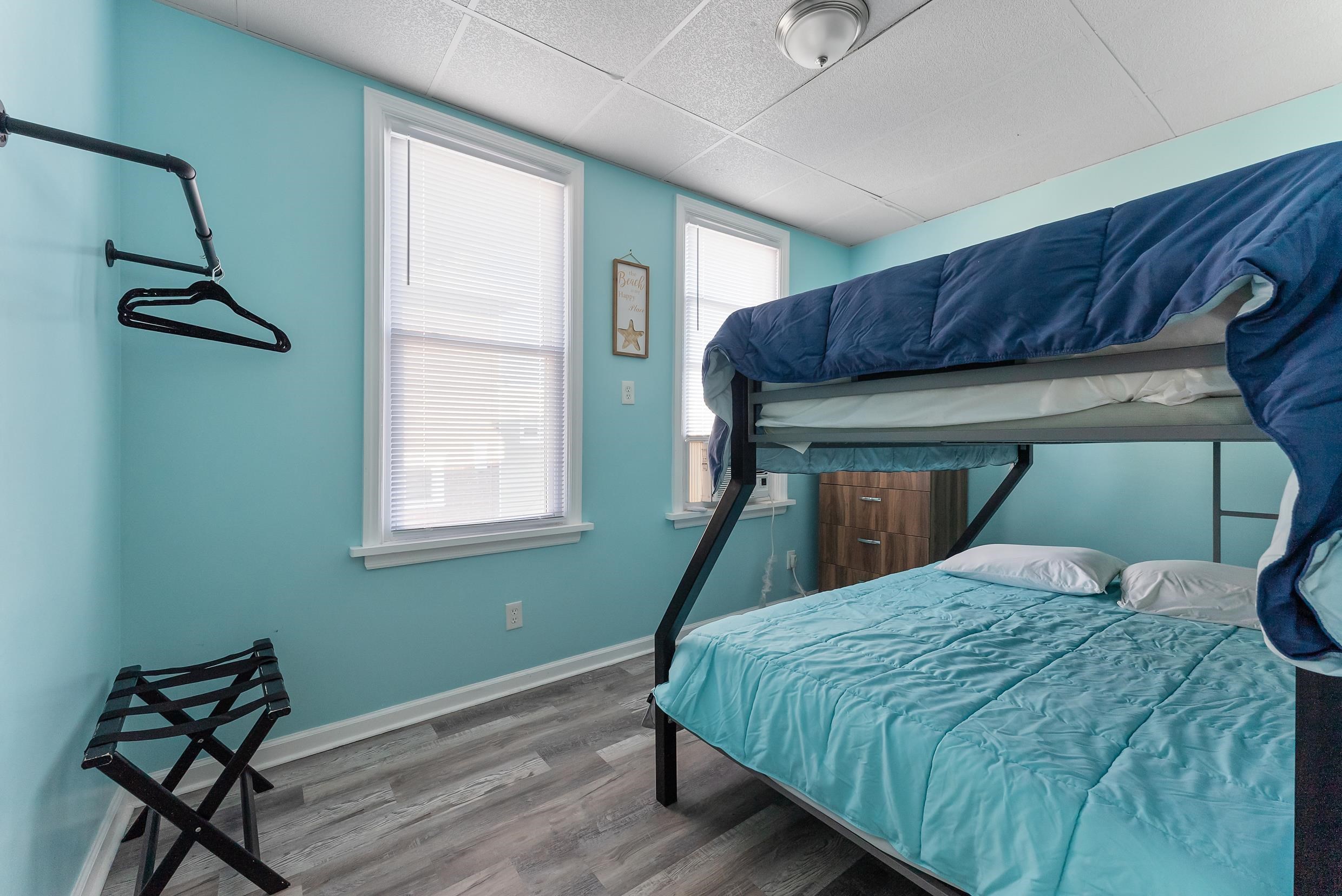 107 E Magnolia Avenue