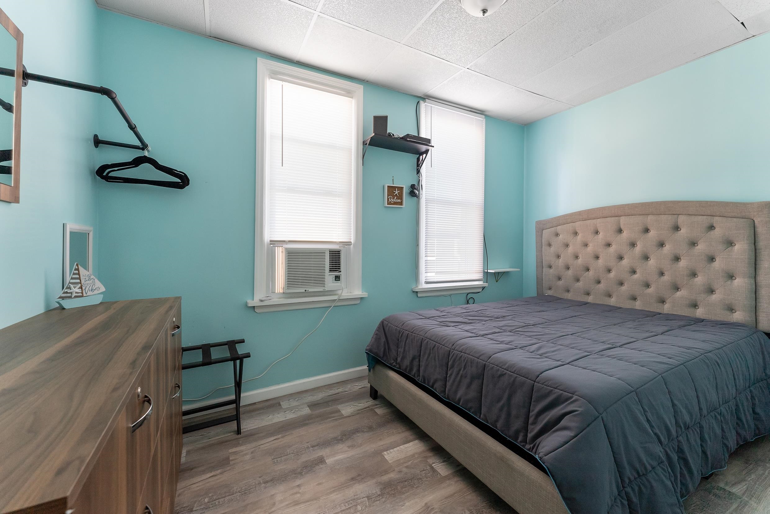 107 E Magnolia Avenue