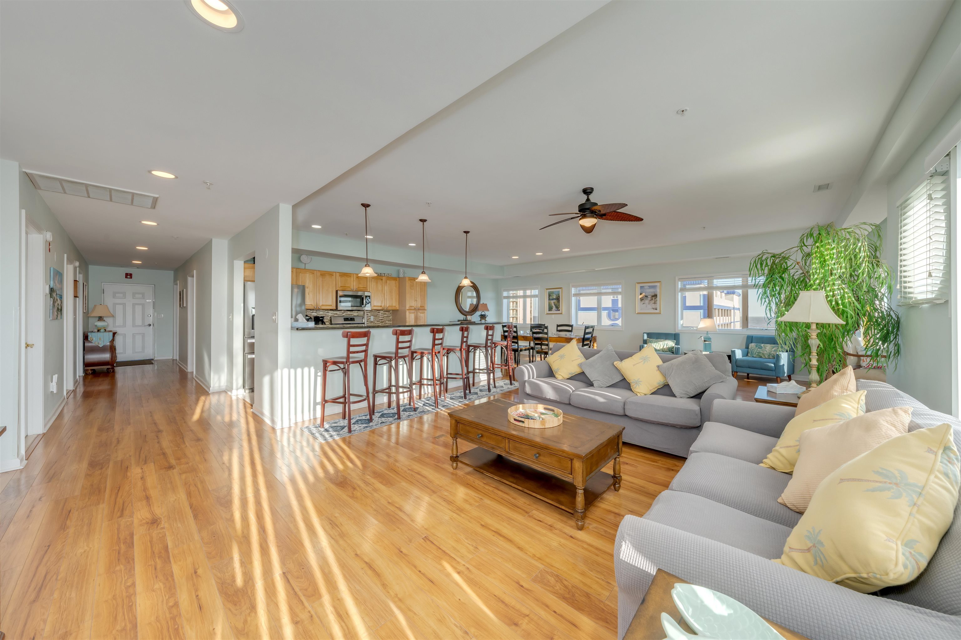 411 E Morning Glory Road