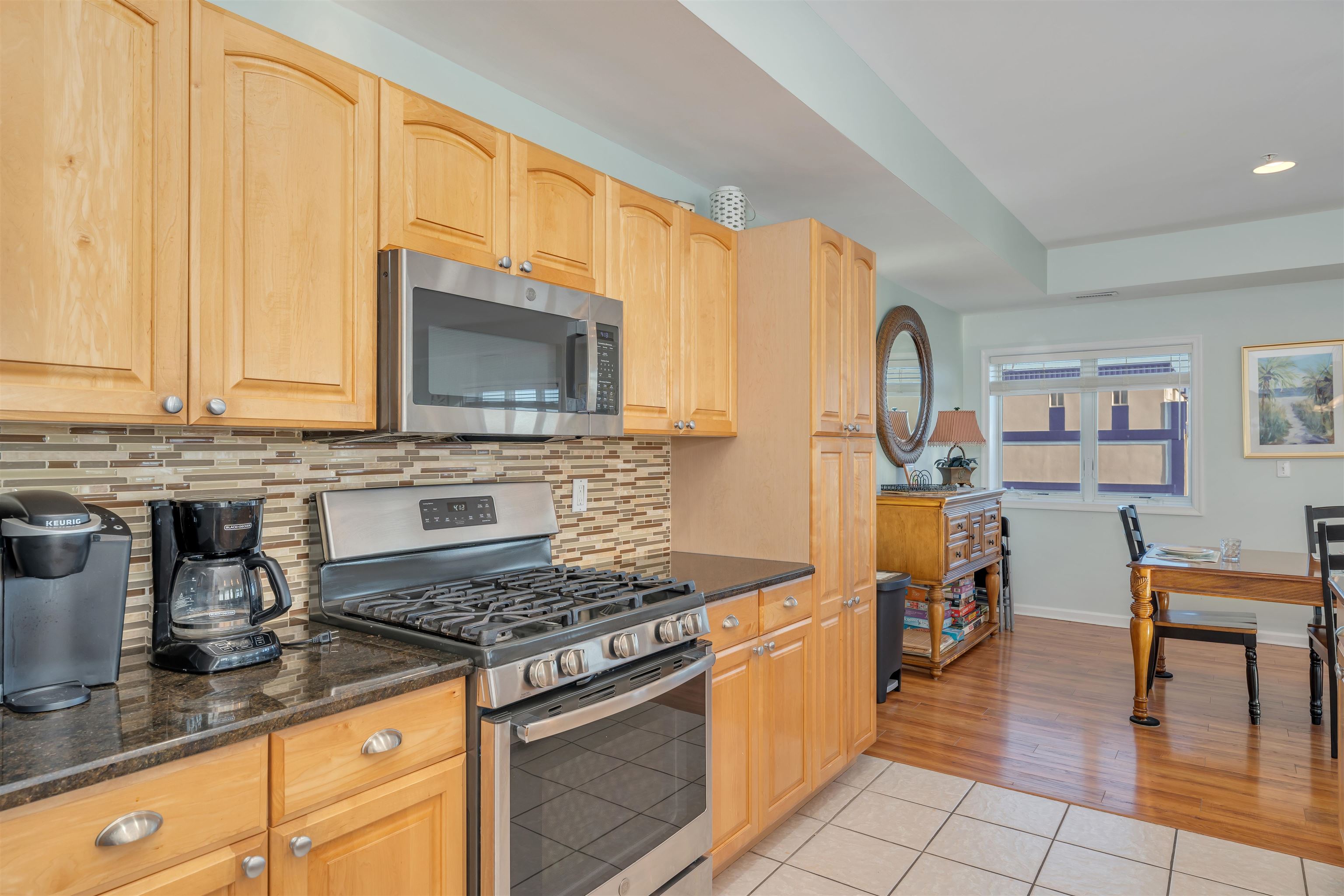 411 E Morning Glory Road