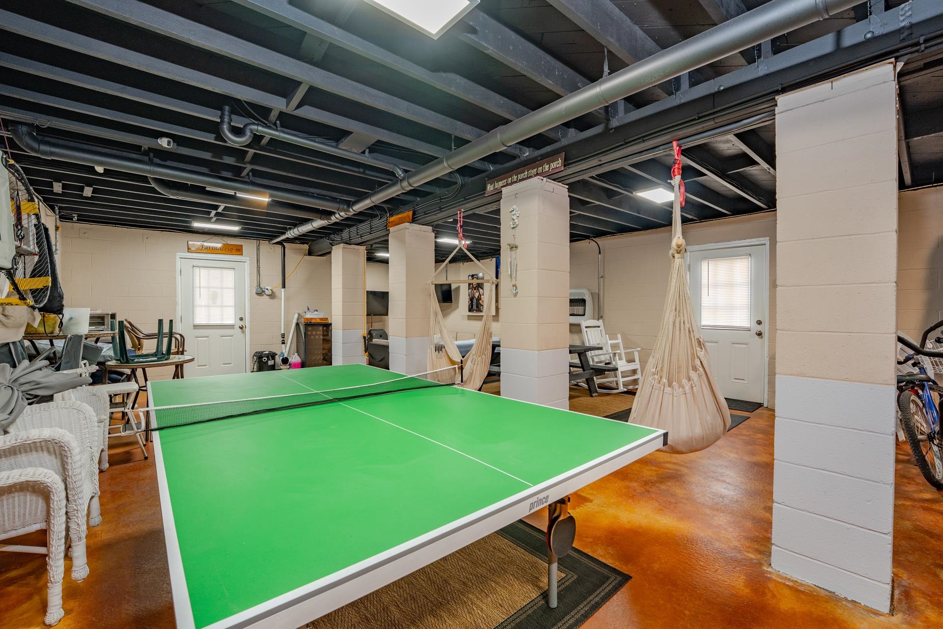 533 W Glenwood Avenue