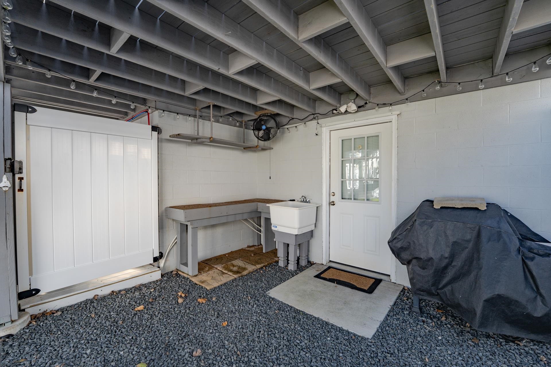 533 W Glenwood Avenue