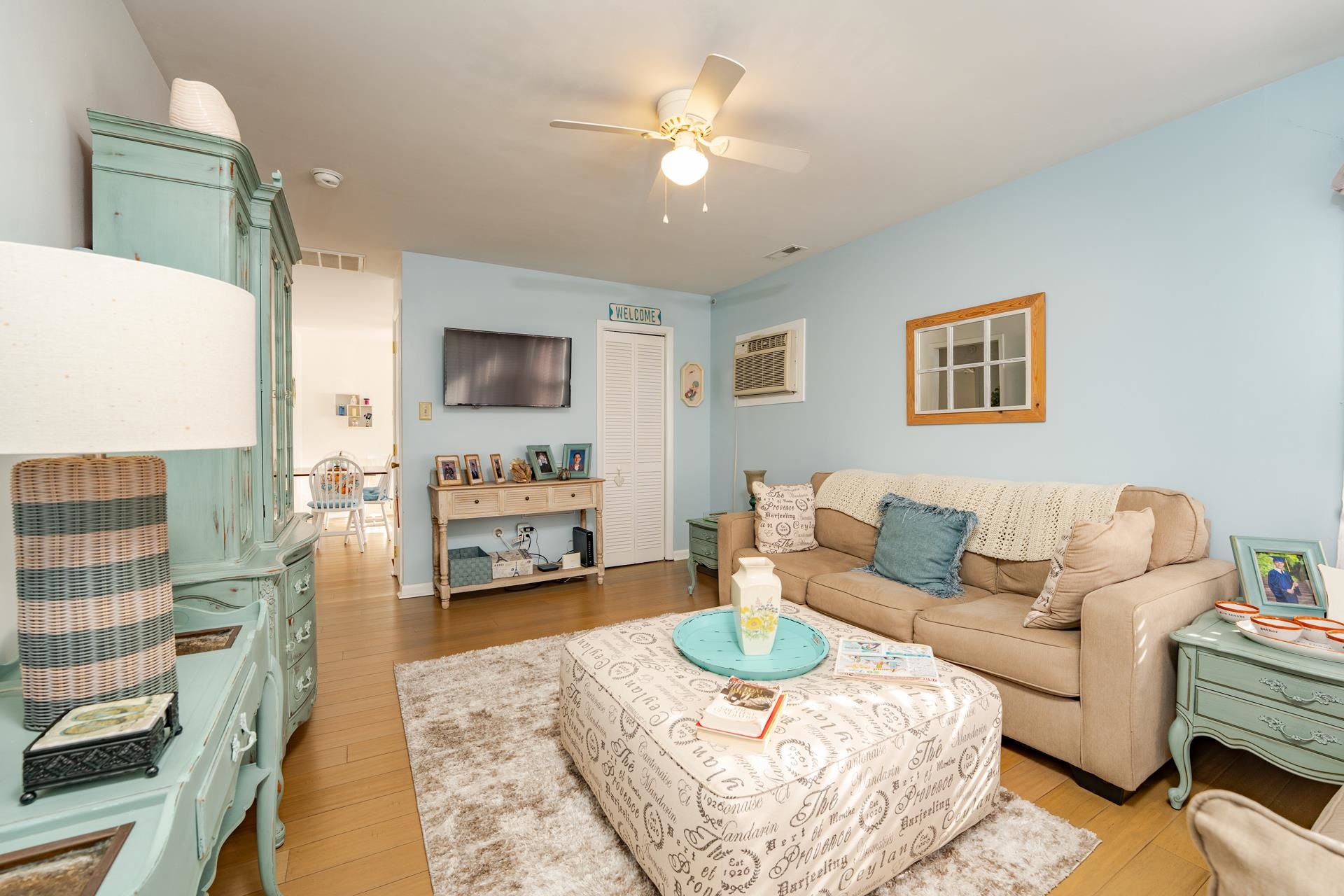 533 W Glenwood Avenue