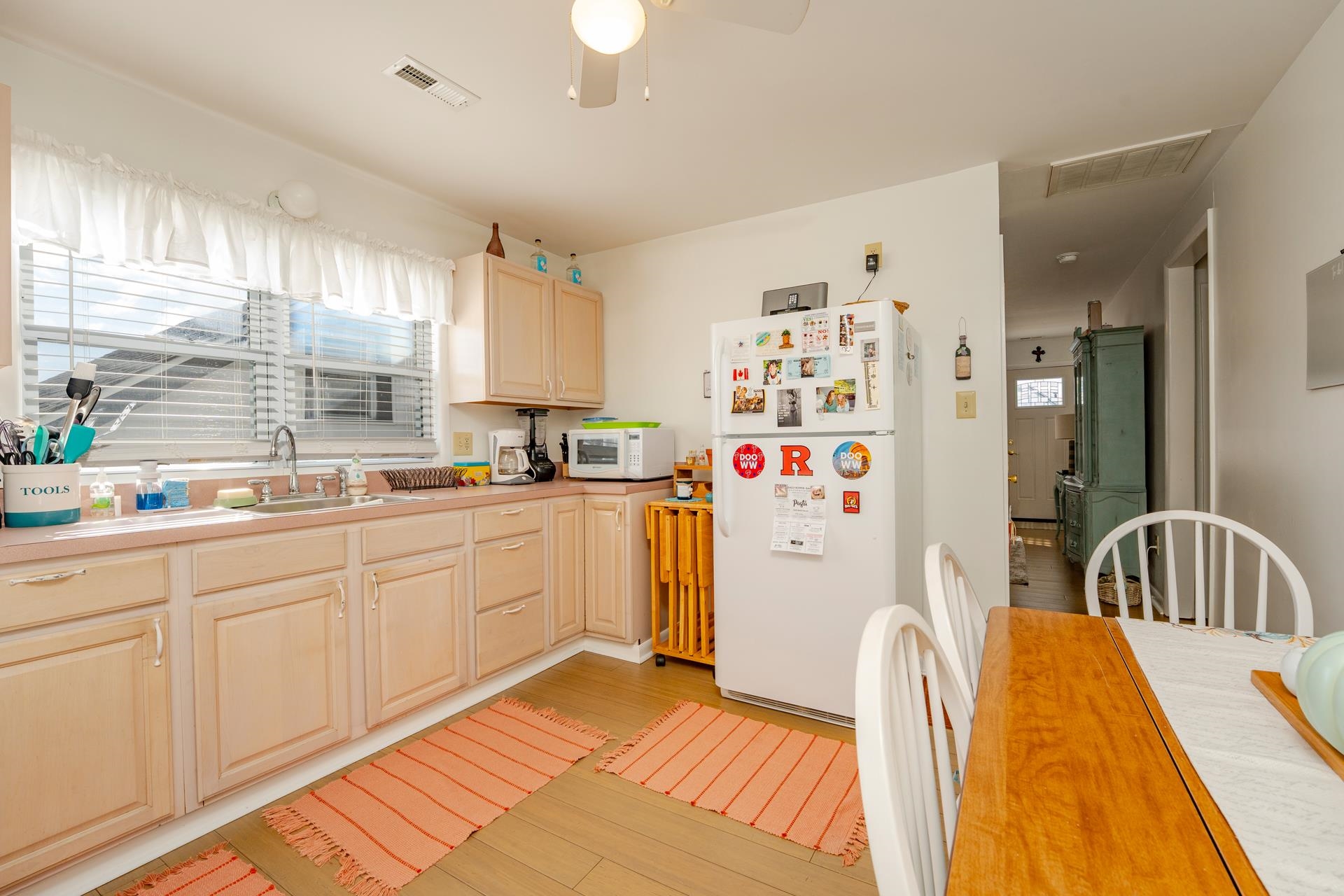 533 W Glenwood Avenue