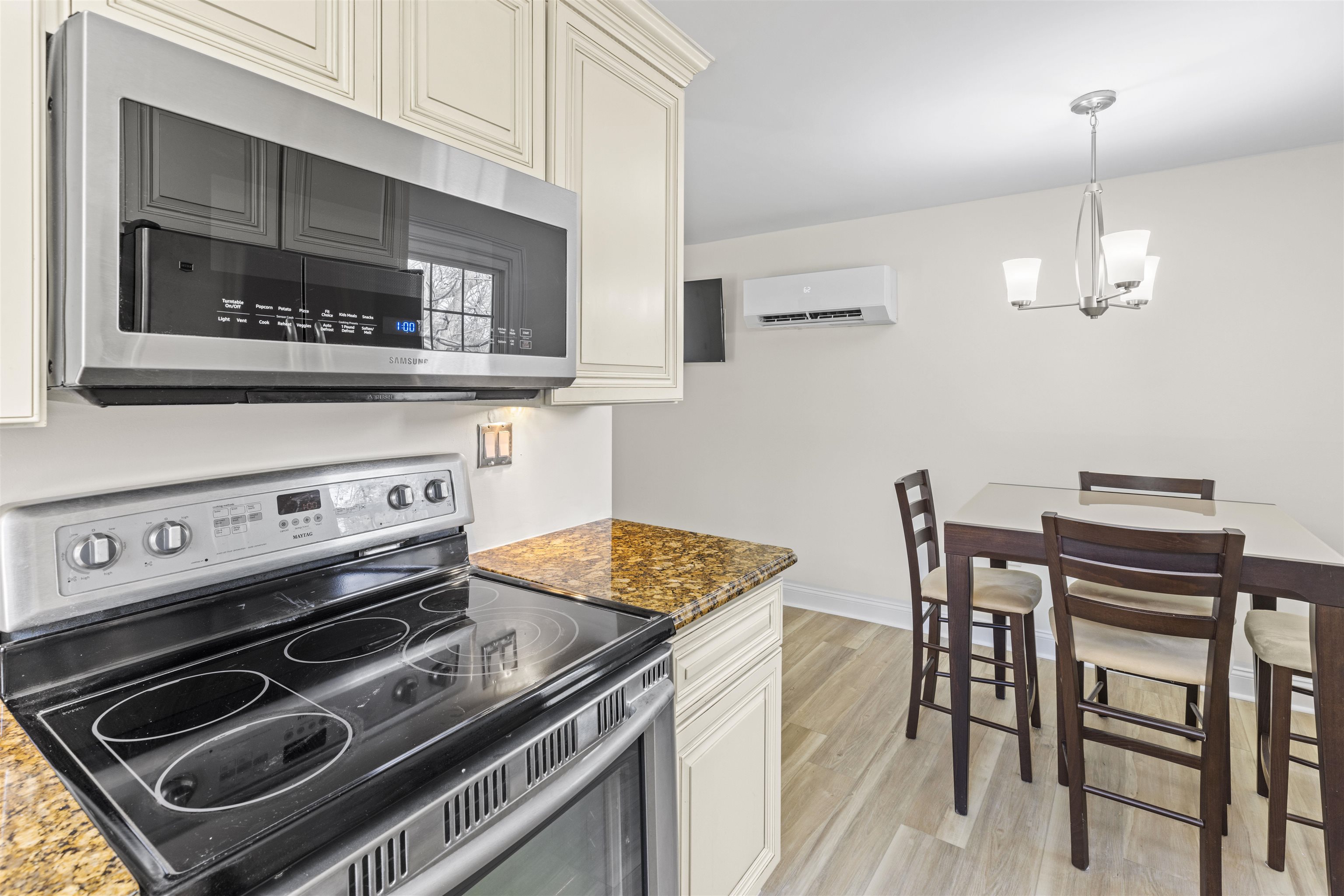 1001 Washington Street