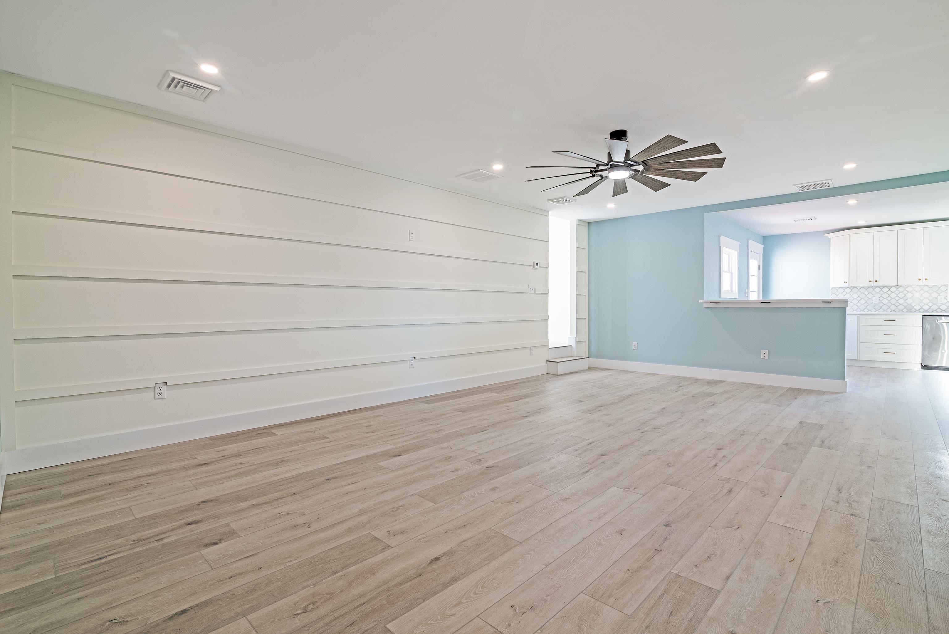 4 W Florida Avenue - Picture 3