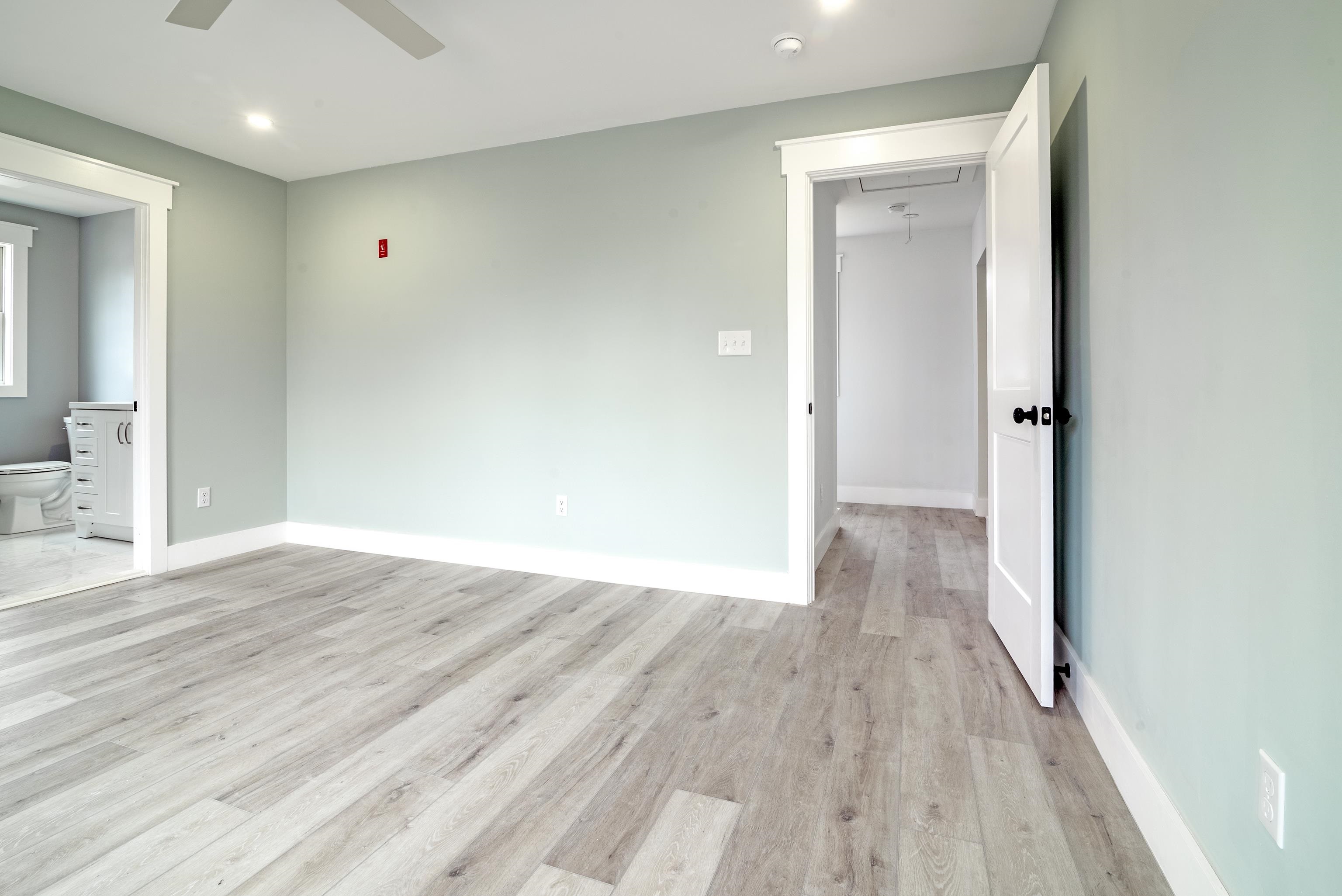 4 W Florida Avenue - Picture 5