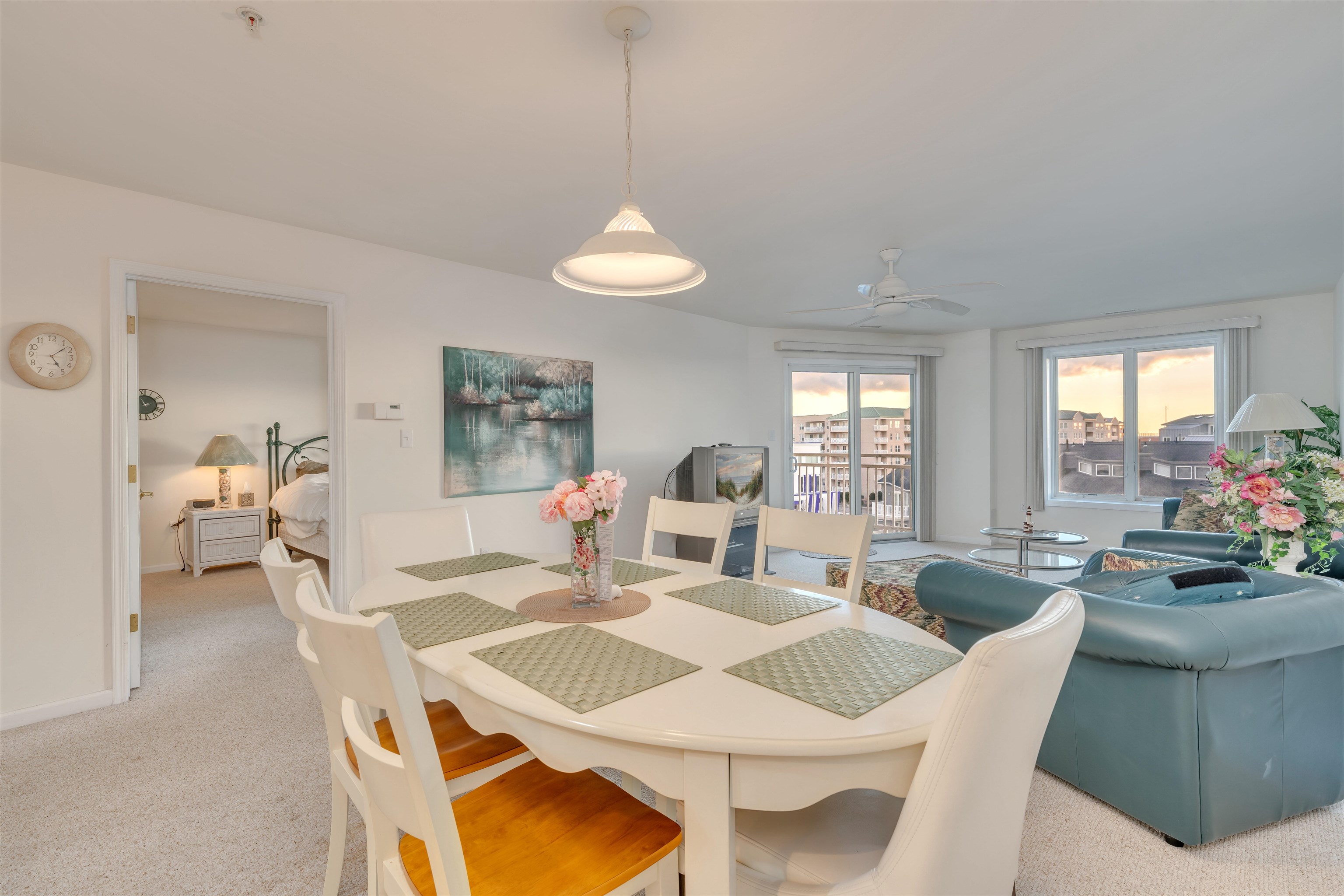 301 E Rochester Avenue