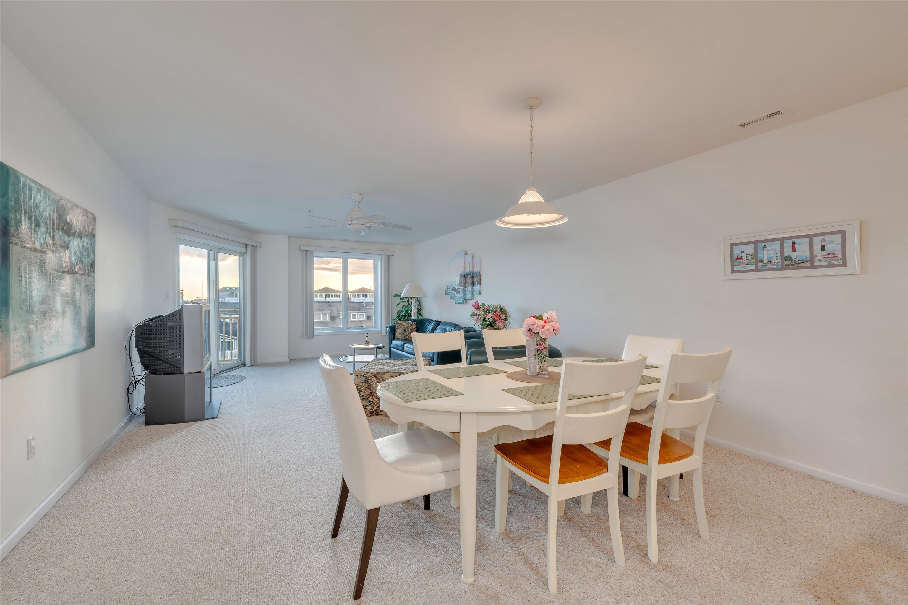 301 E Rochester Avenue