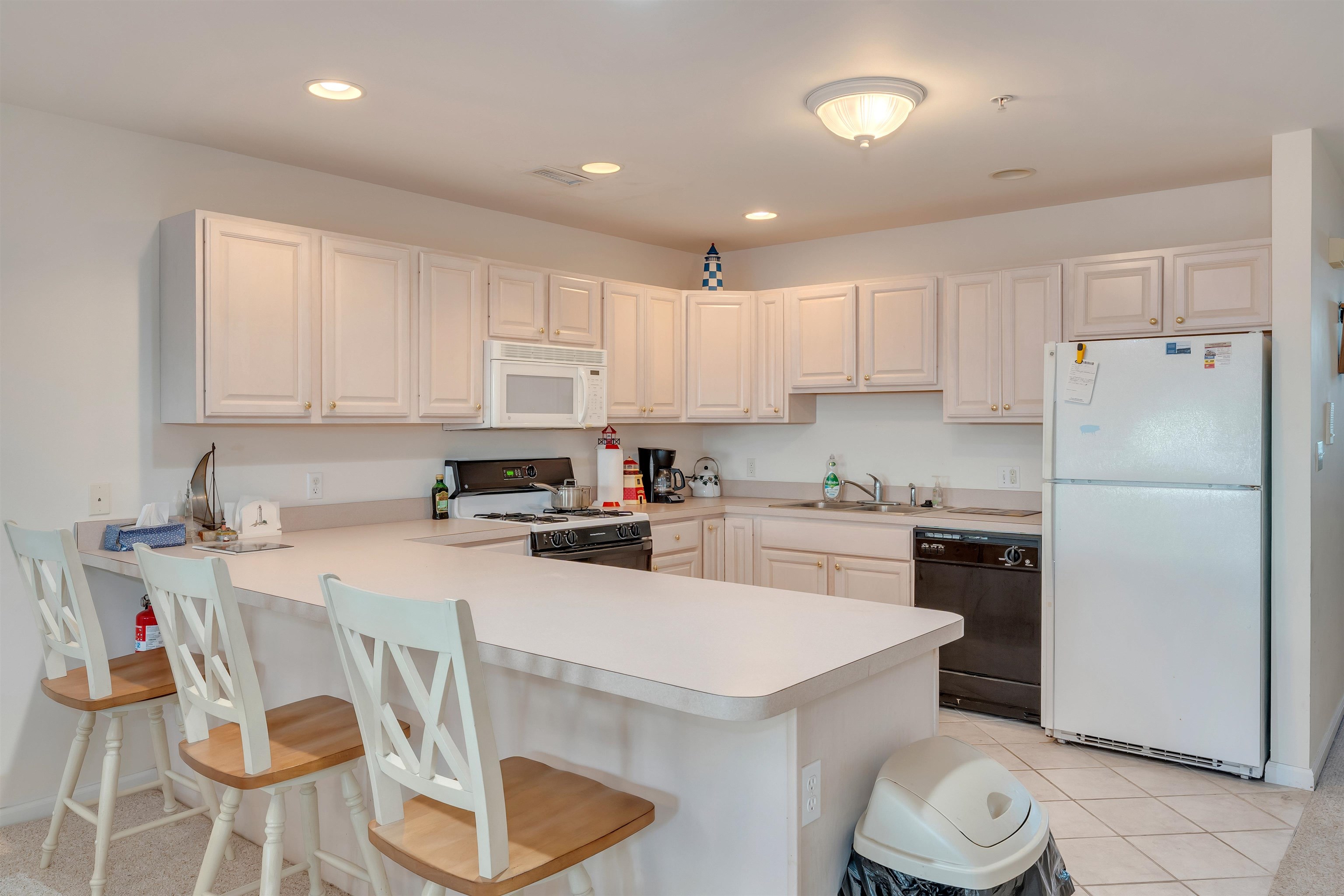 301 E Rochester Avenue