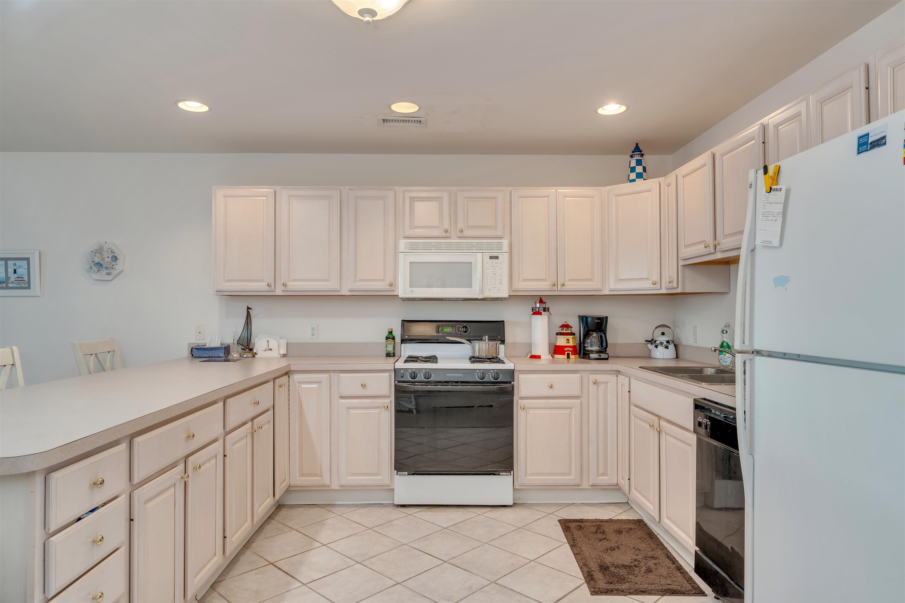 301 E Rochester Avenue