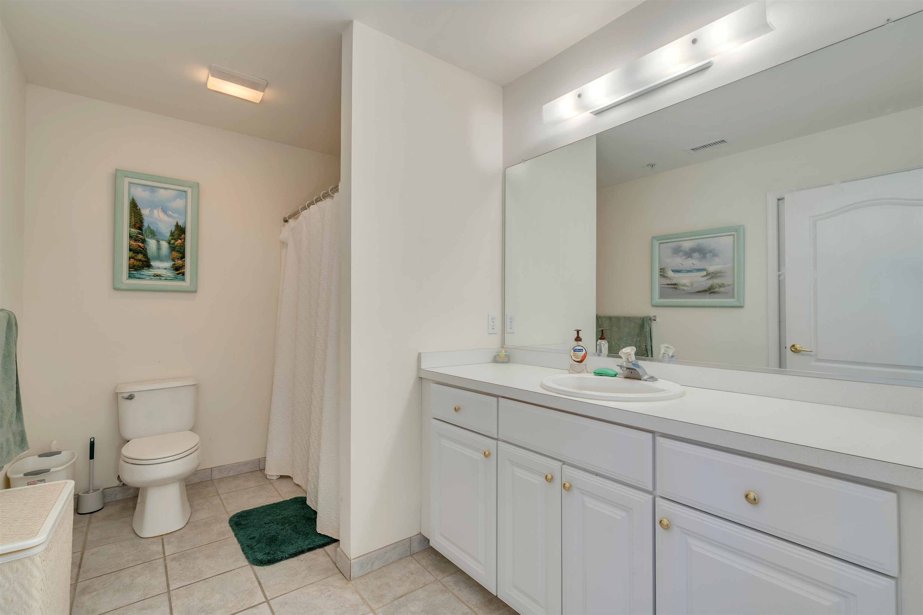 301 E Rochester Avenue