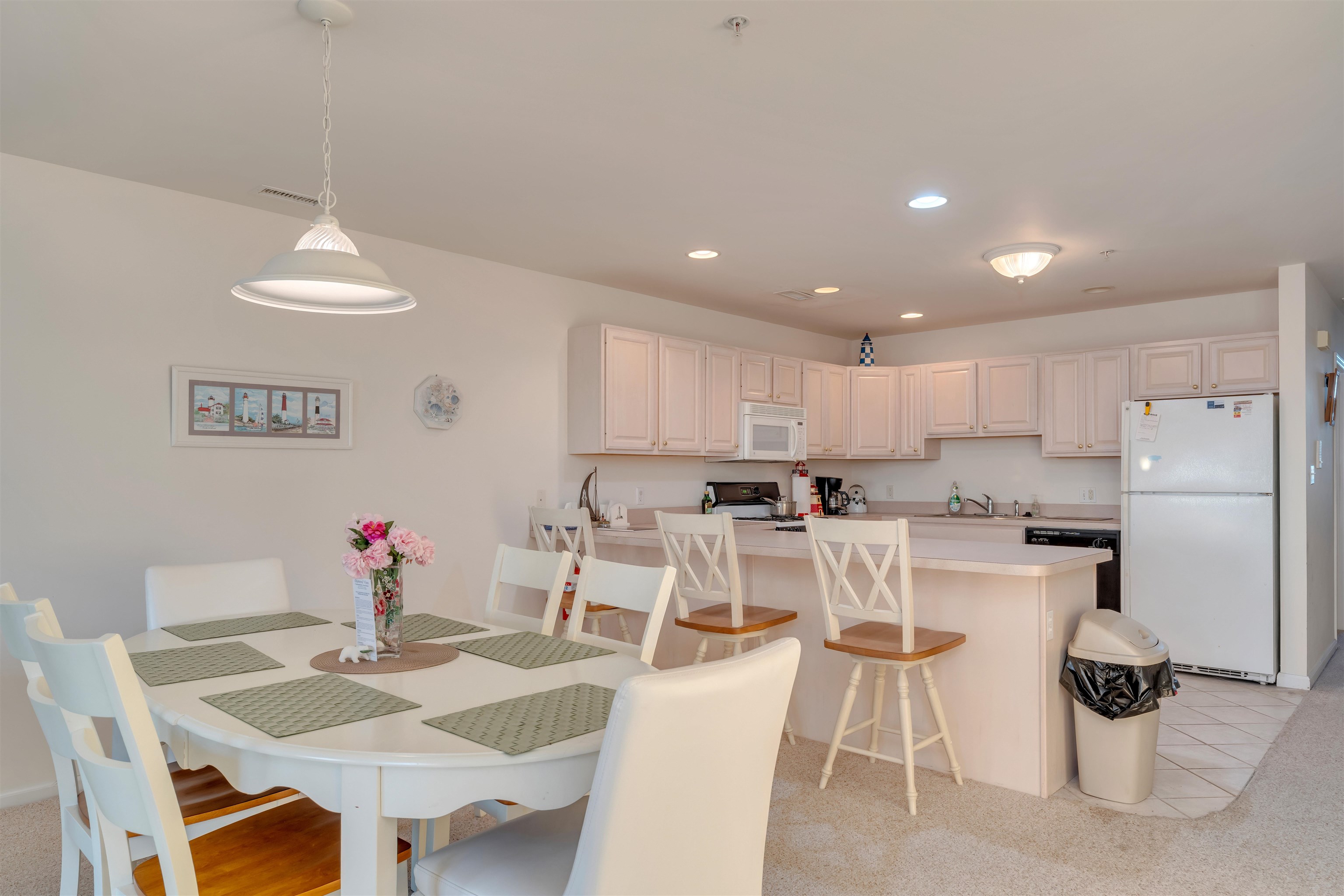 301 E Rochester Avenue