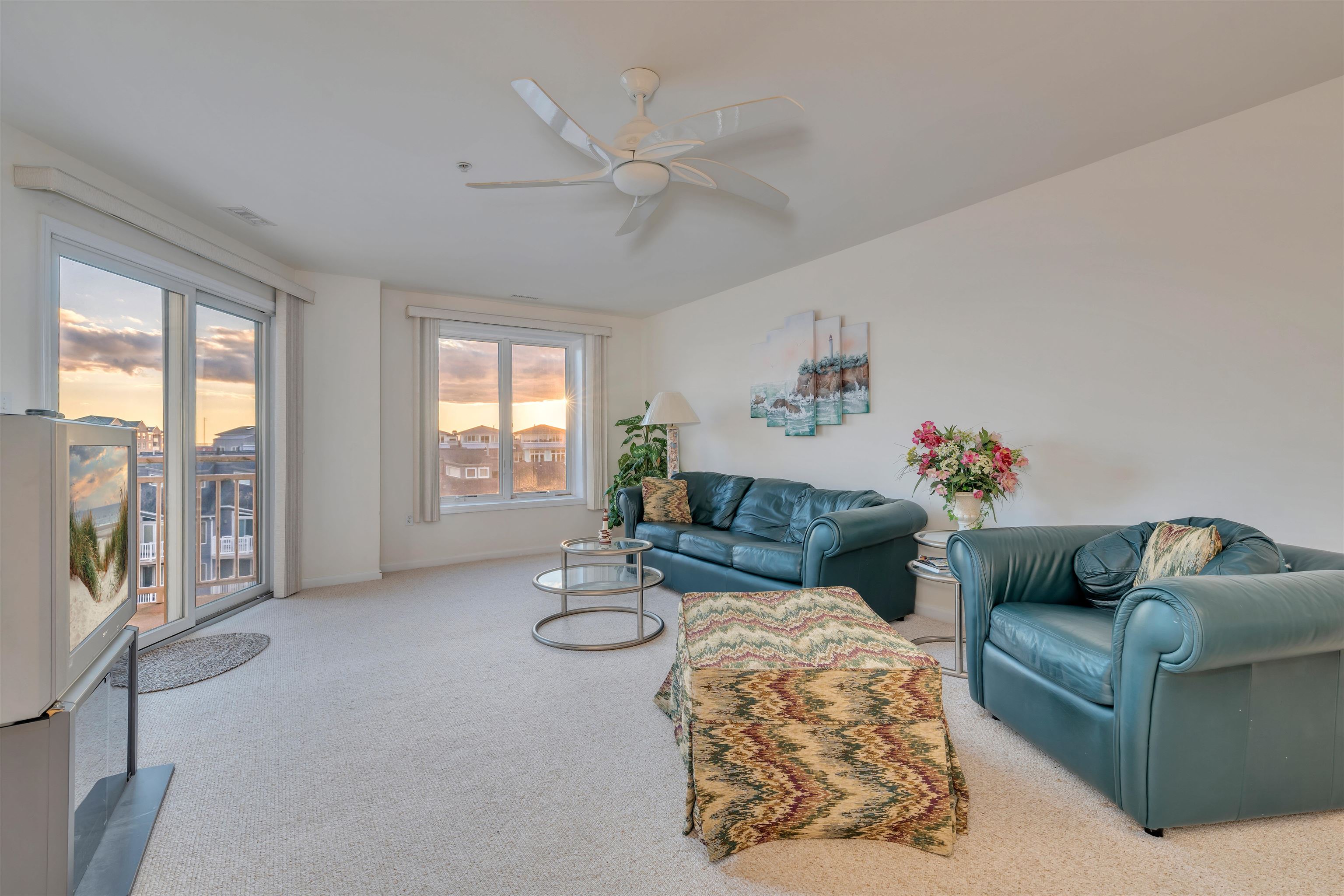 301 E Rochester Avenue