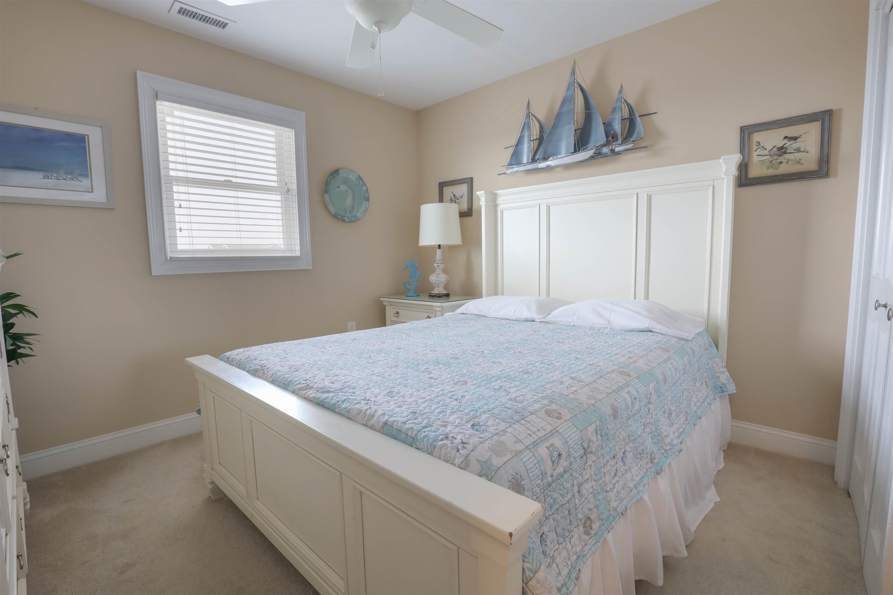 450 E Nashville Avenue