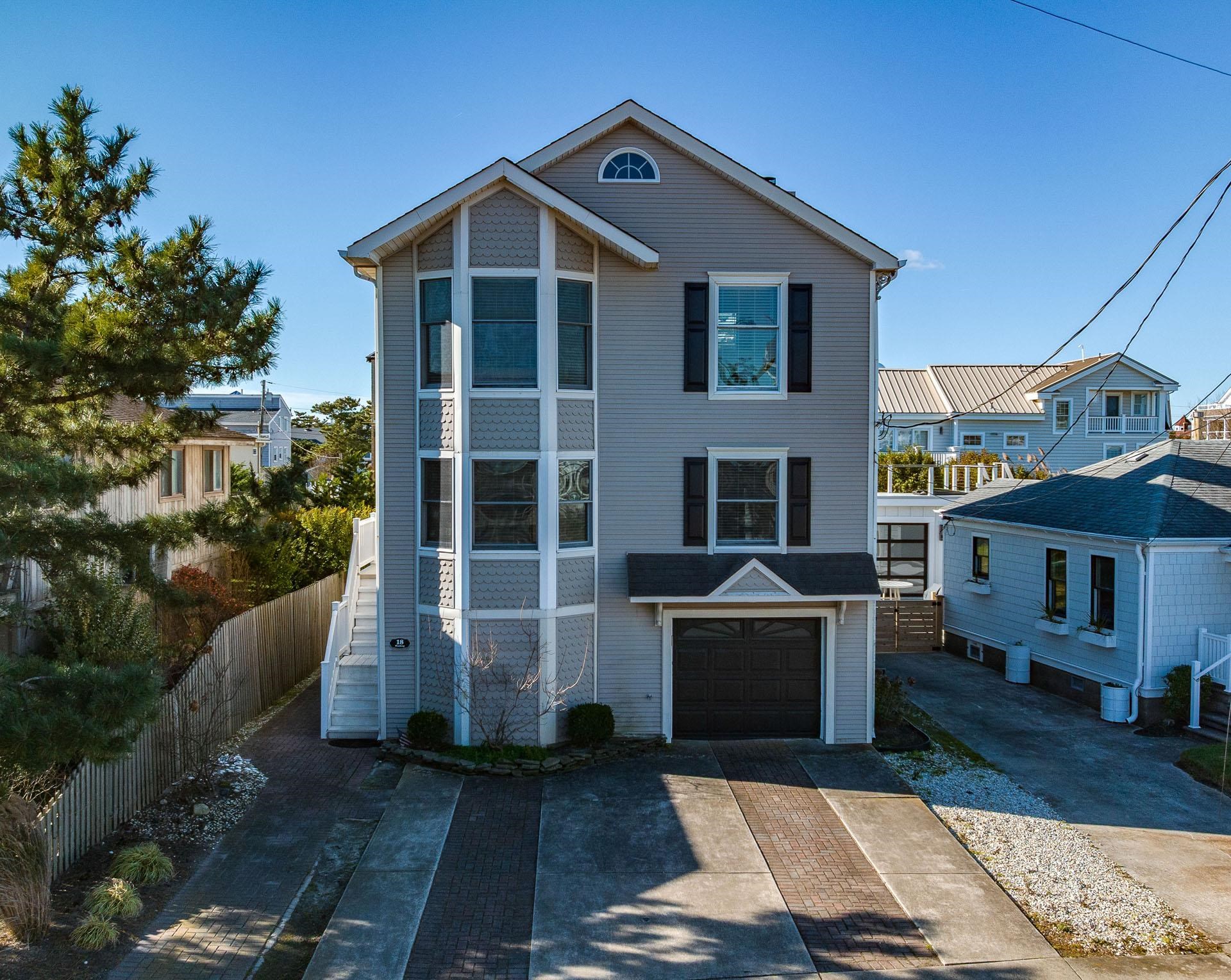 18 E Winthrop Avenue