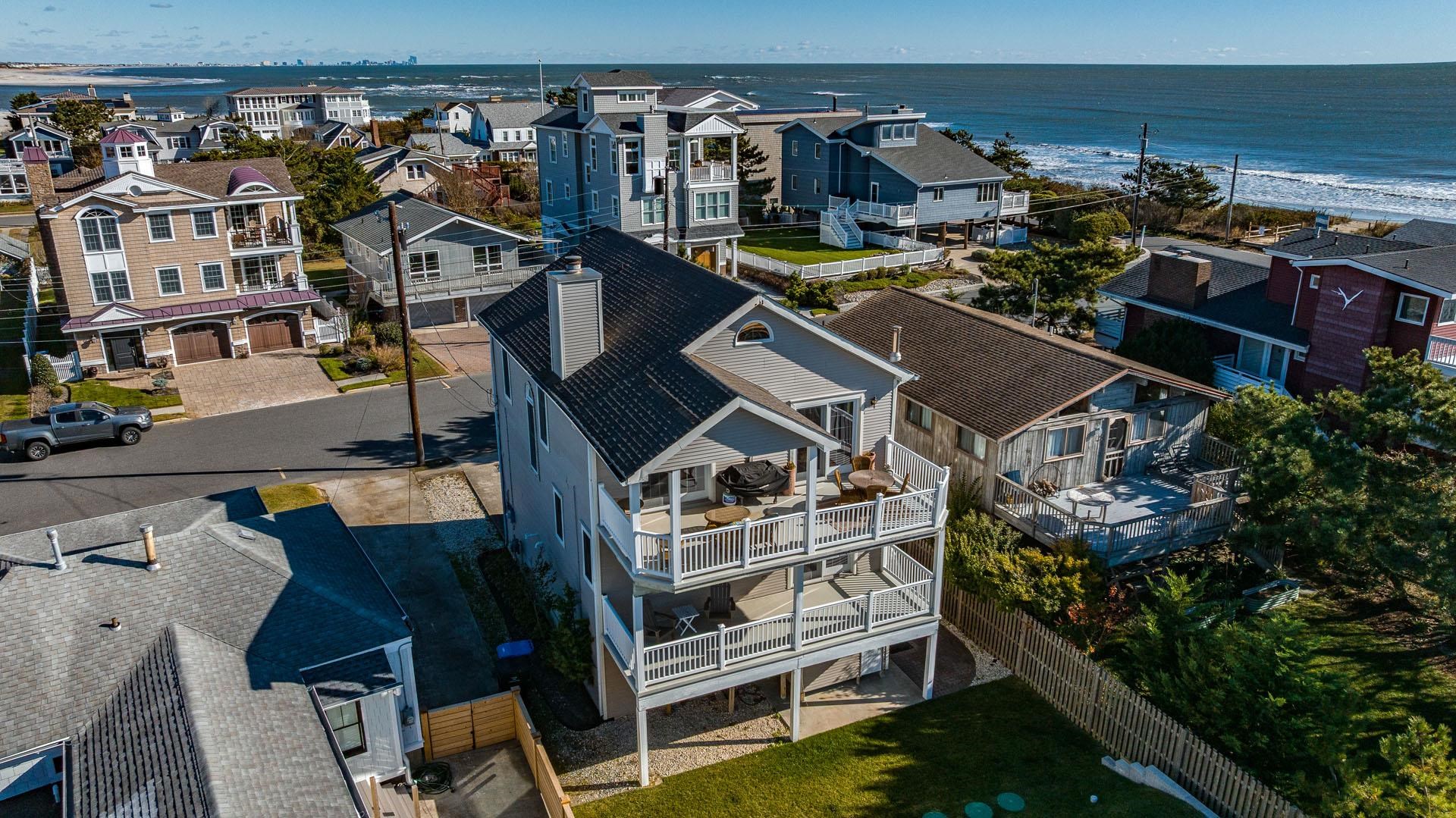 18 E Winthrop Avenue