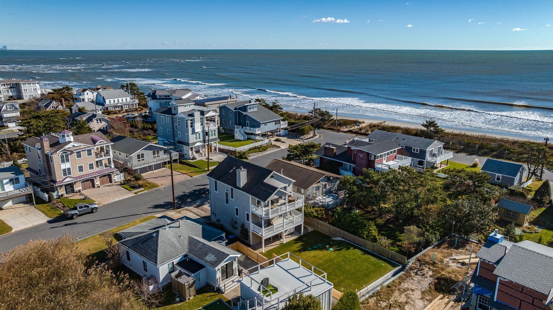 18 E Winthrop Avenue