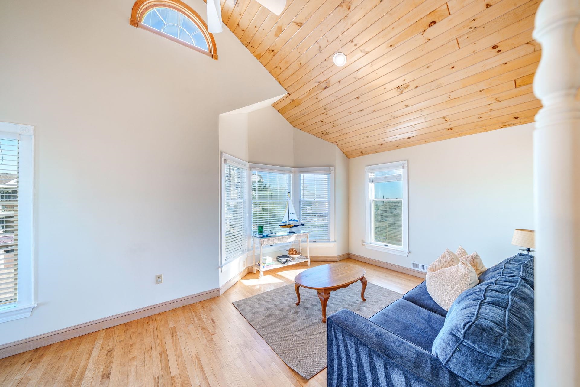 18 E Winthrop Avenue