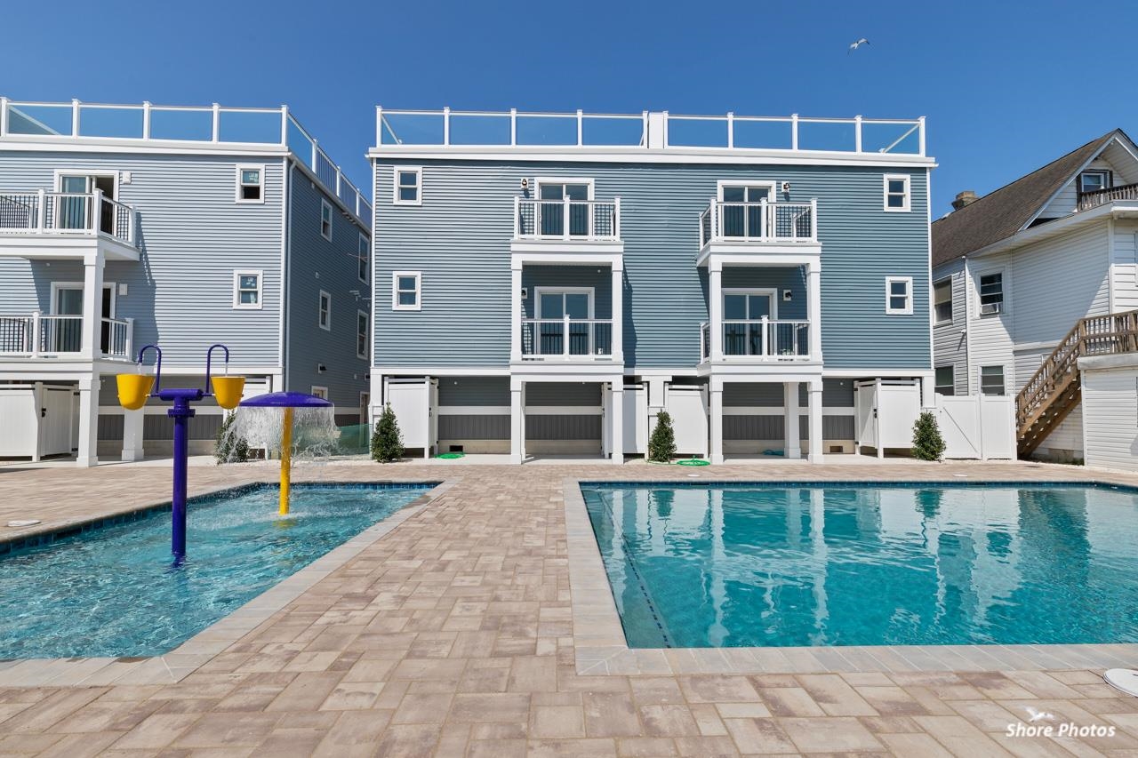 403 E Glenwood Avenue